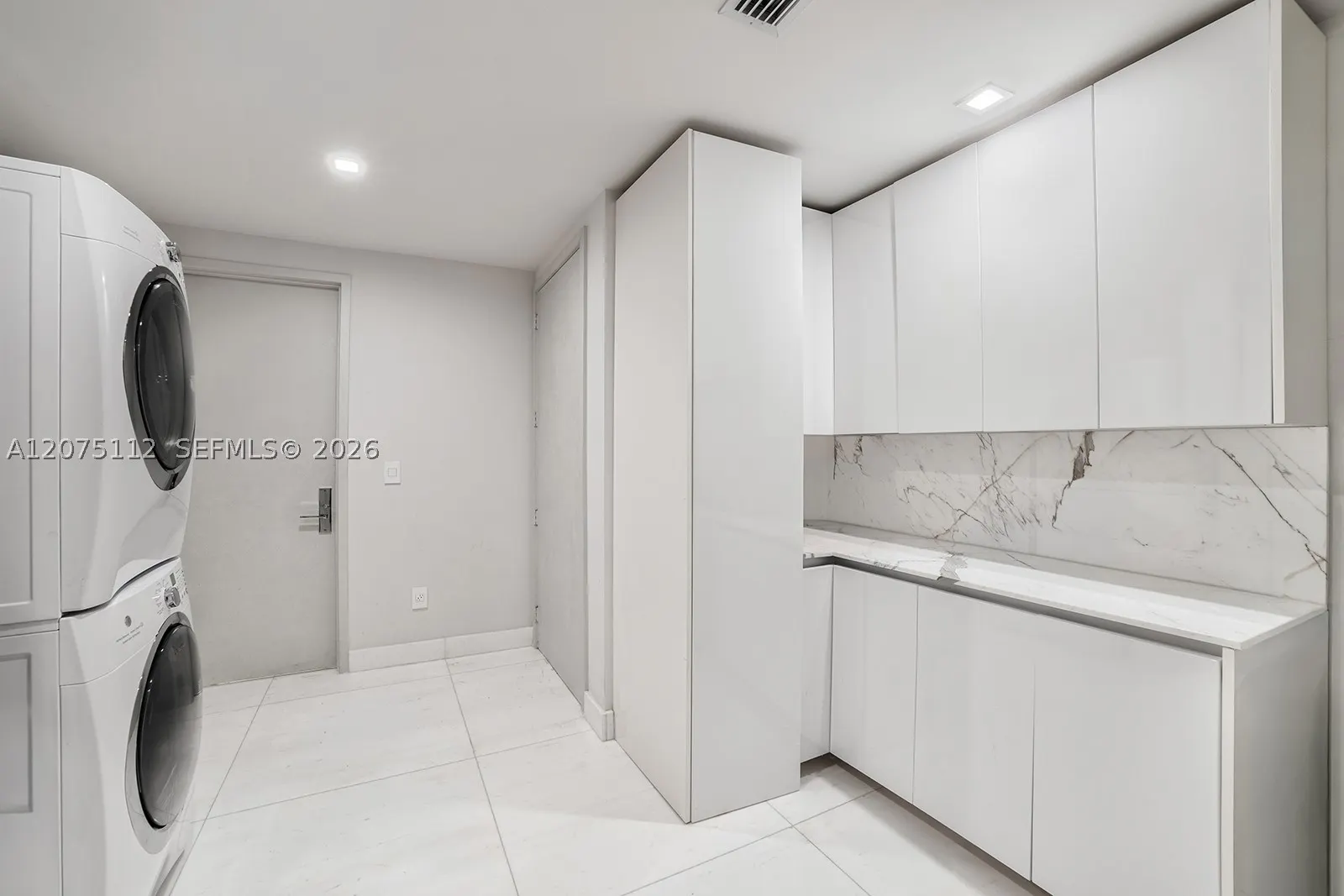 10203 Collins Ave #801