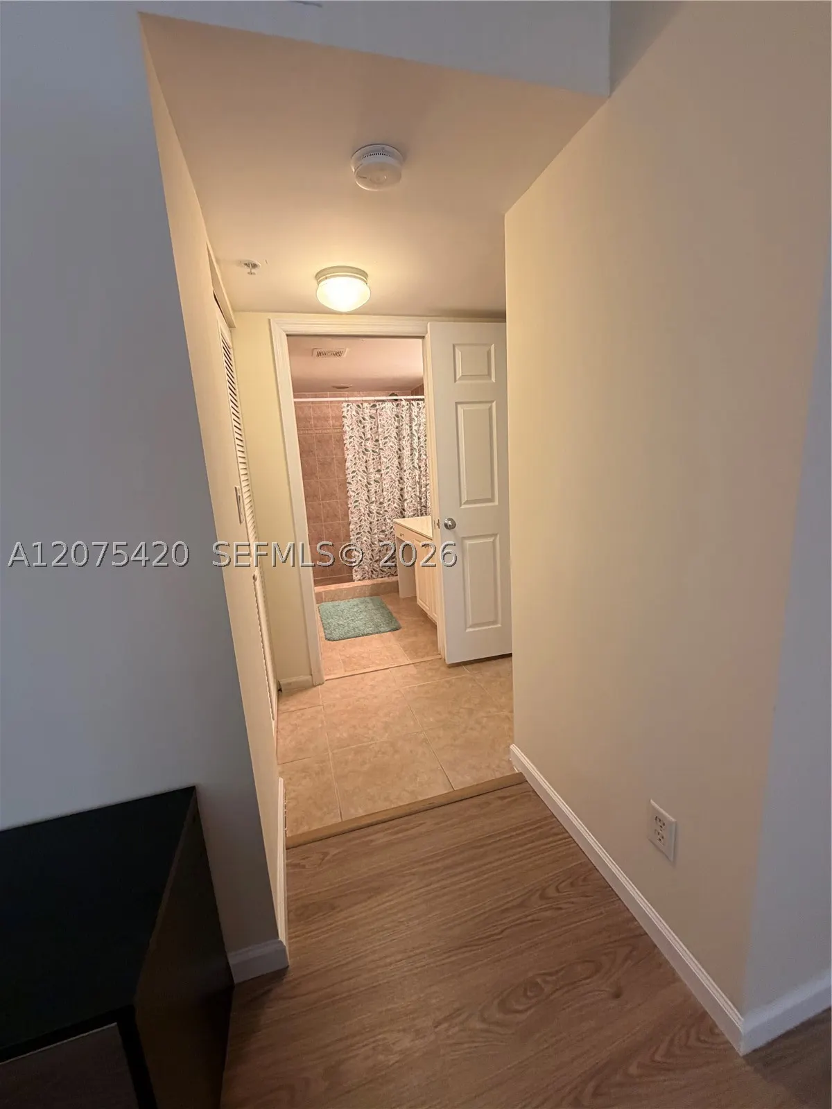 619 E Sheridan St #105