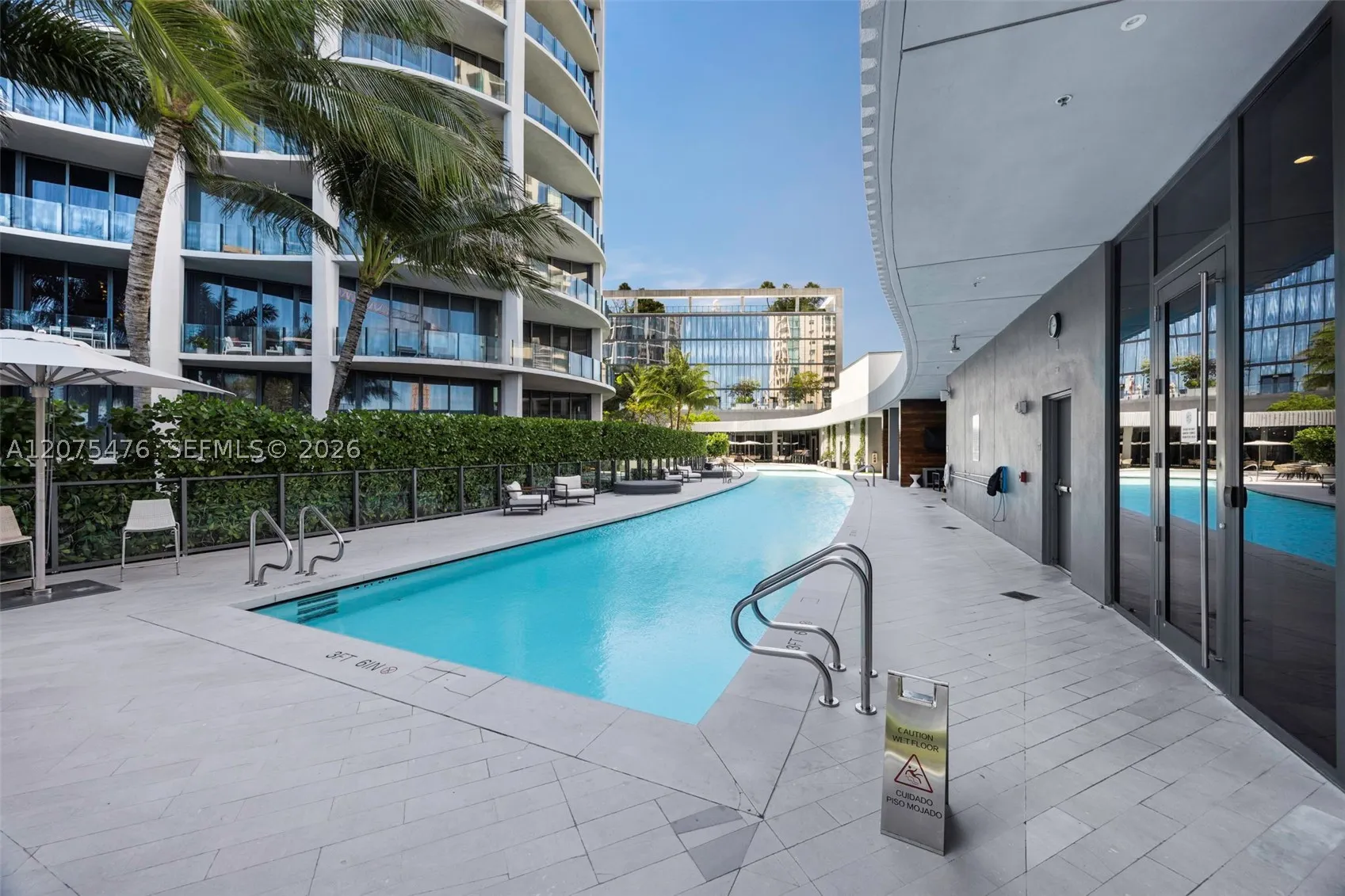 2831 S Bayshore Dr #804