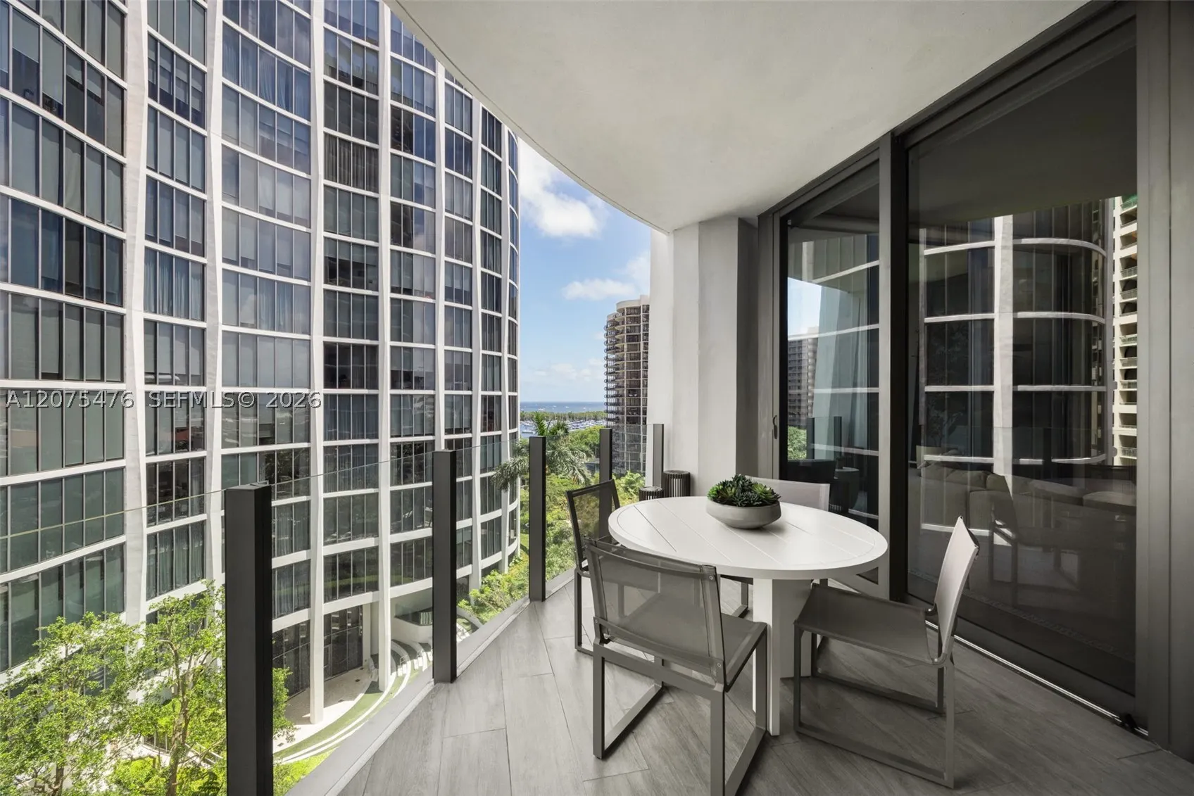 2831 S Bayshore Dr #804