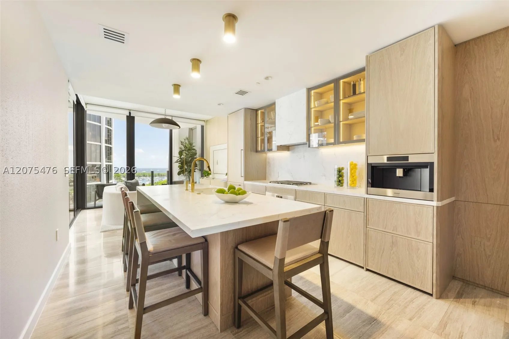 2831 S Bayshore Dr #804