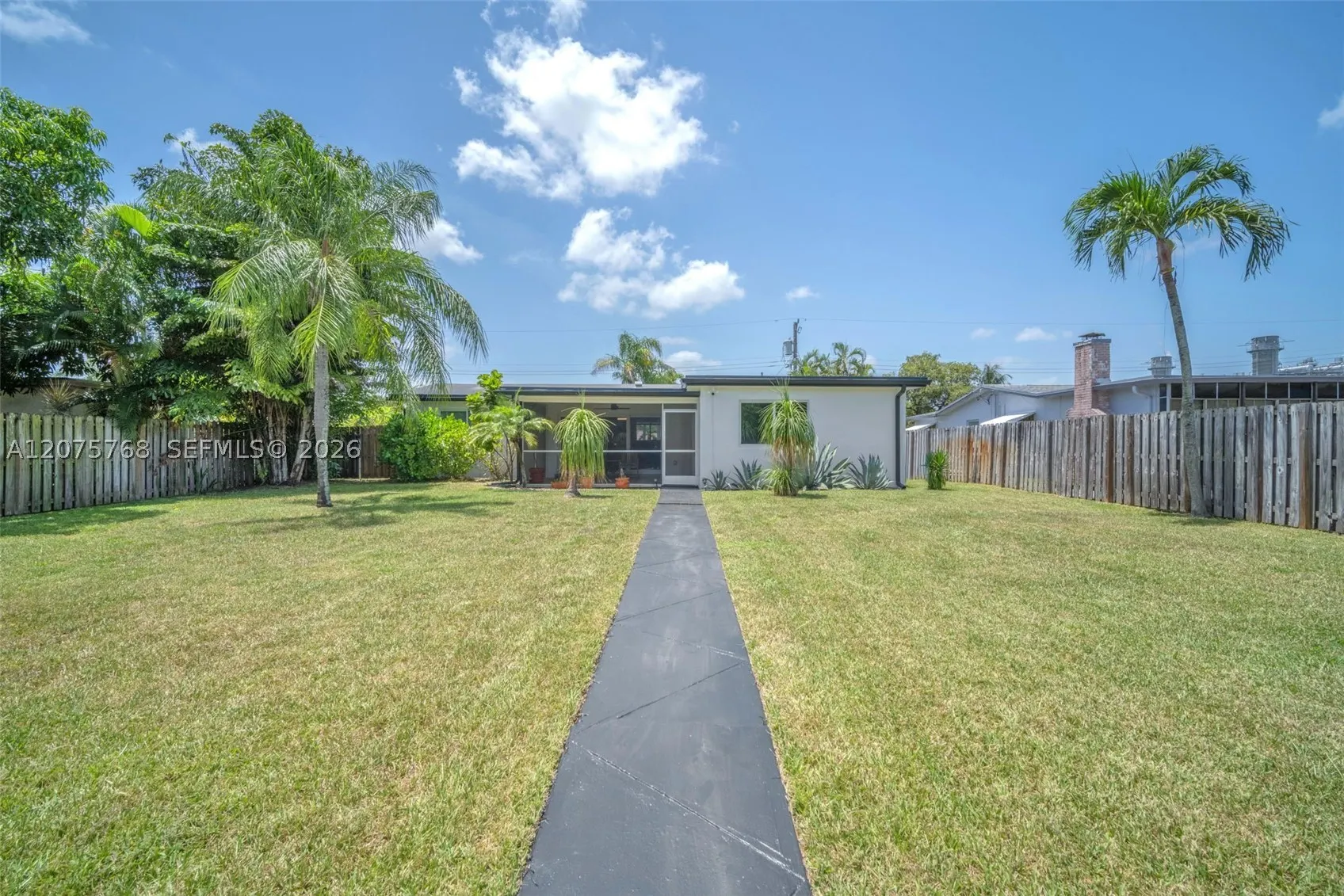 4448 SW 37th Ave