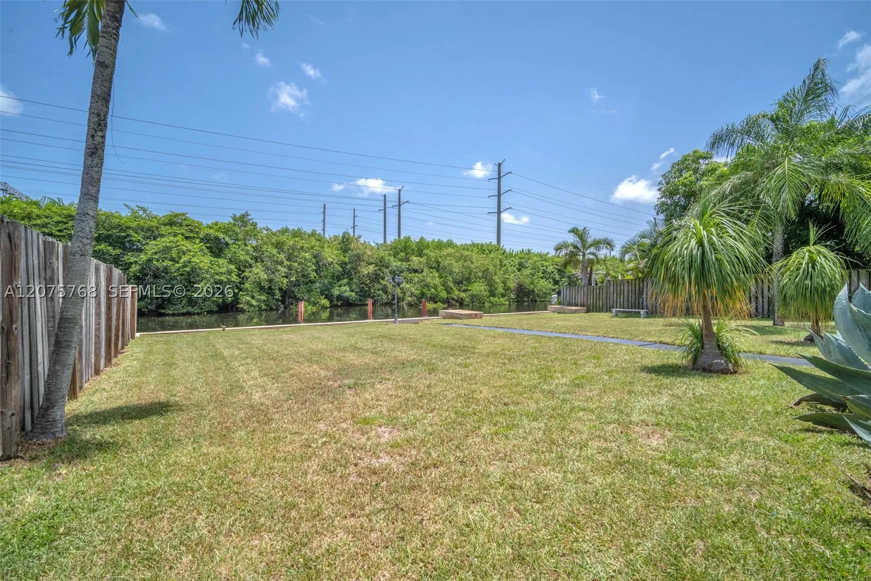 4448 SW 37th Ave