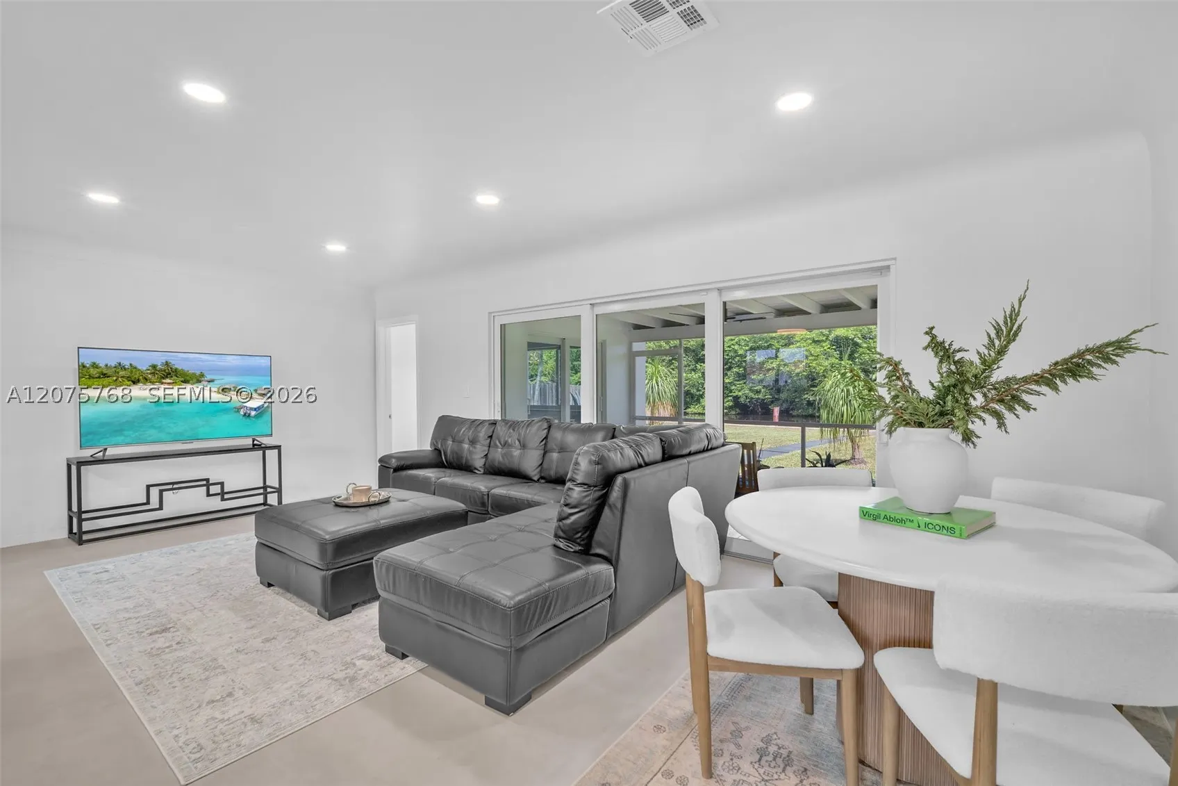 4448 SW 37th Ave