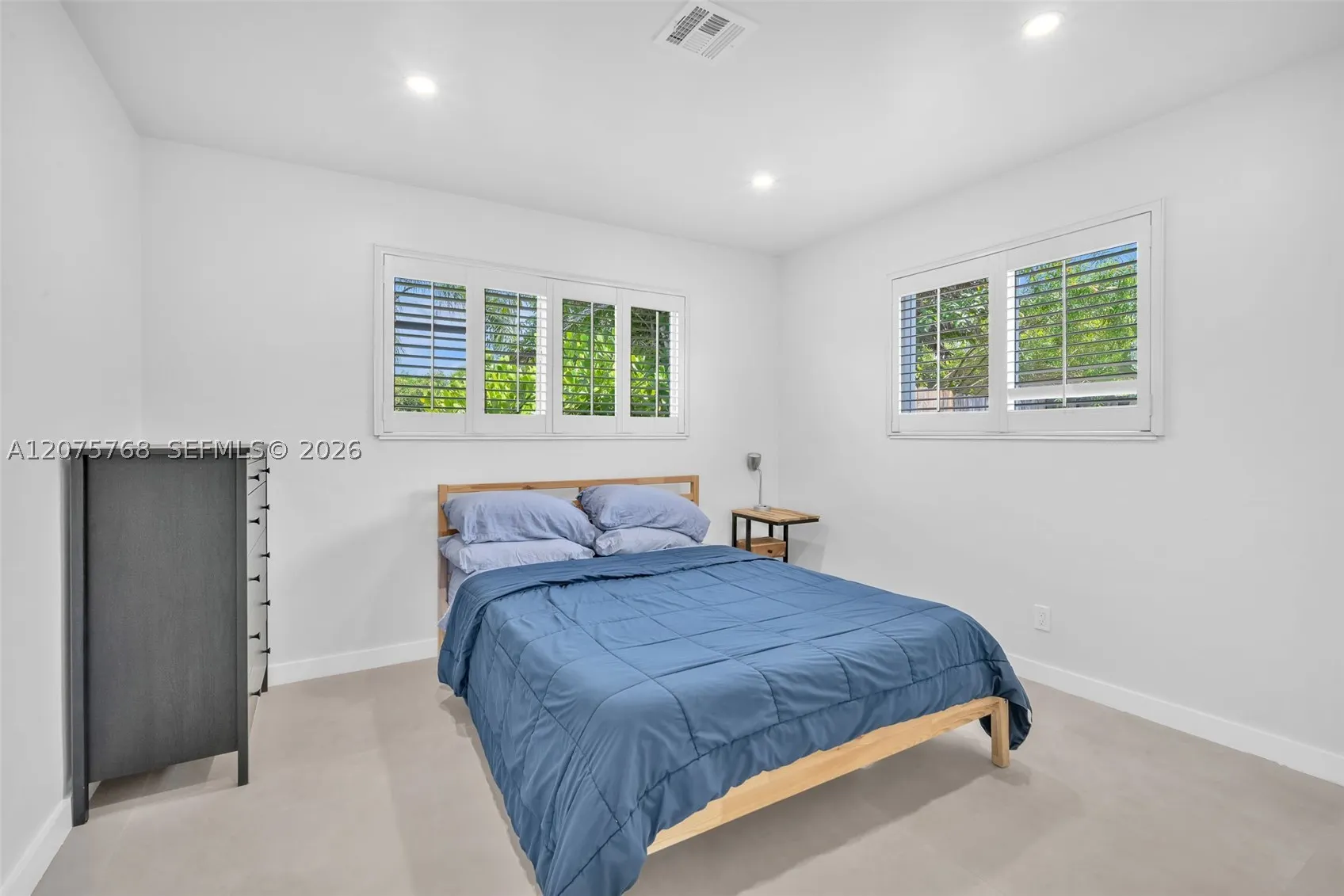 4448 SW 37th Ave