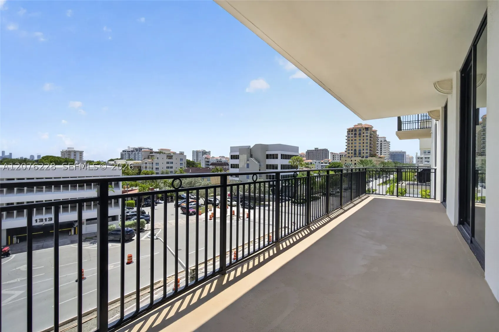 1300 Ponce De Leon Blvd #405