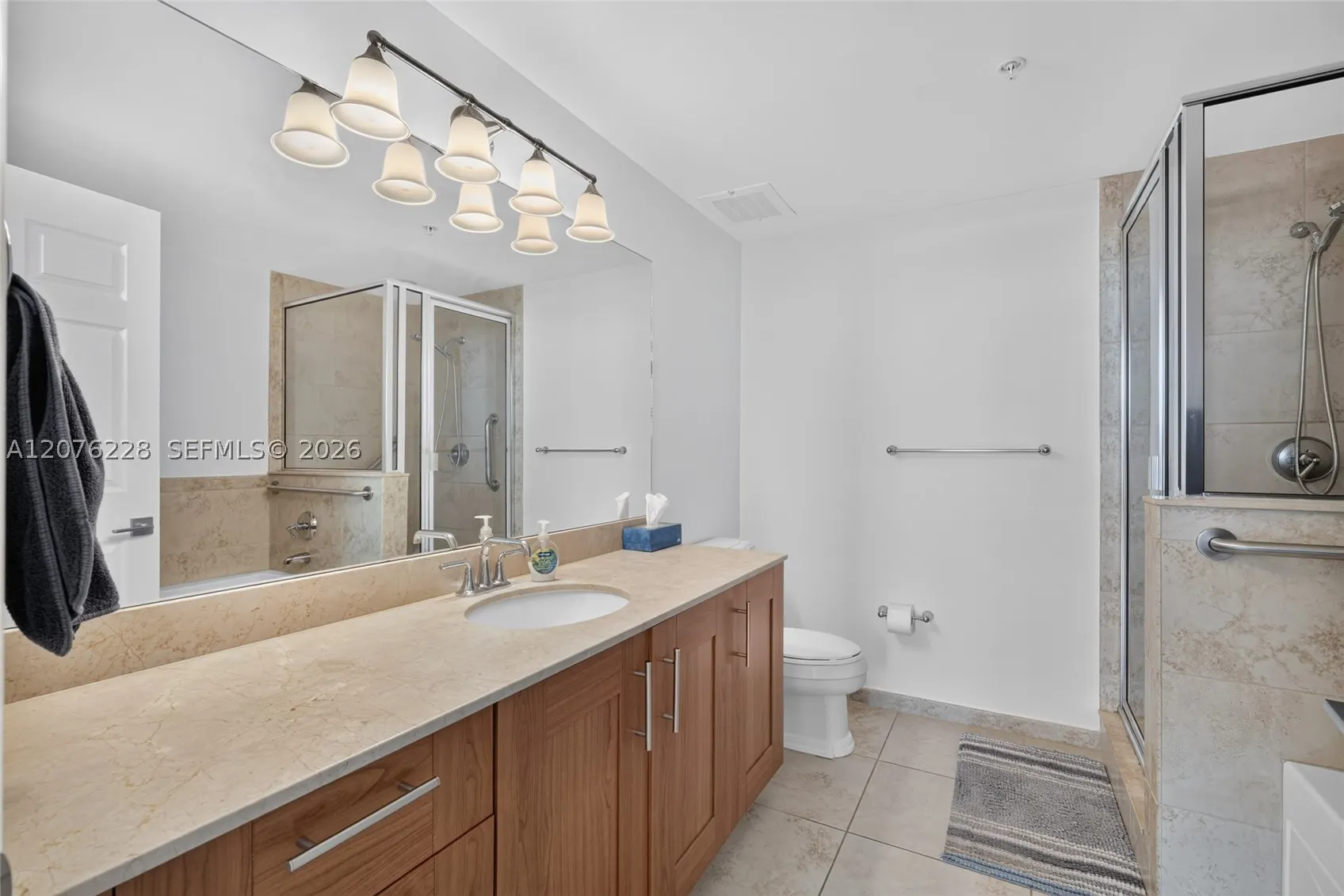 1300 Ponce De Leon Blvd #405