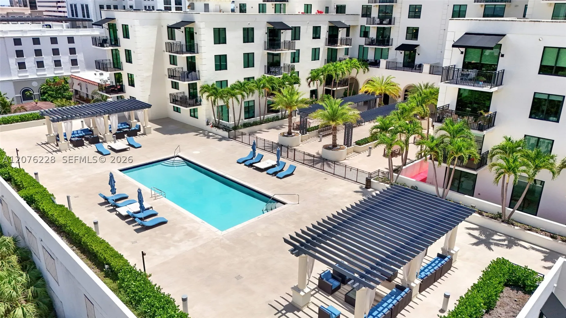 1300 Ponce De Leon Blvd #405