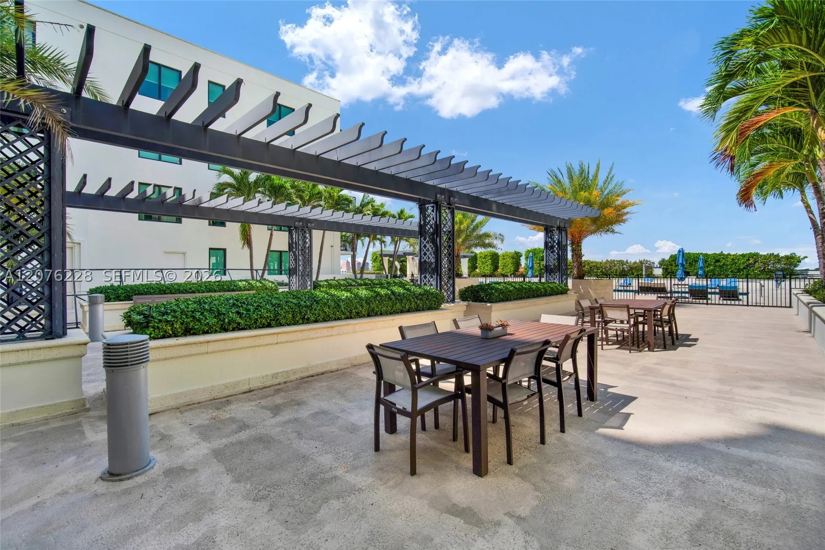 1300 Ponce De Leon Blvd #405