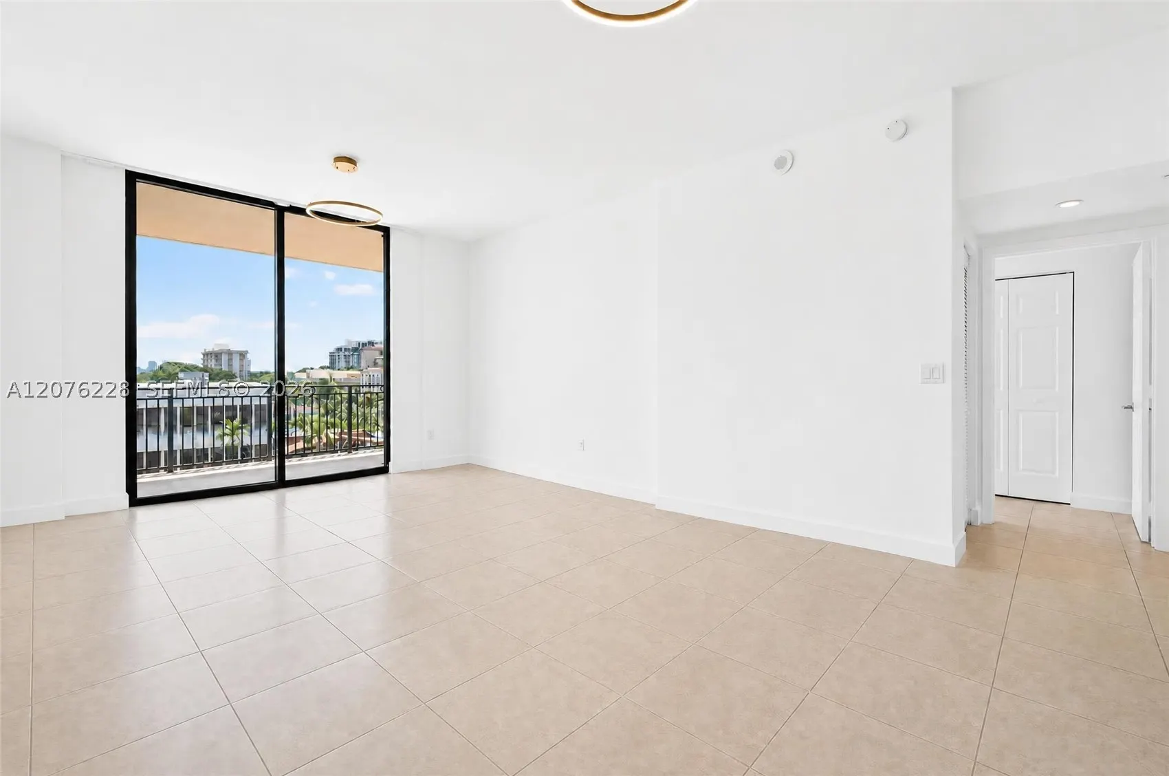 1300 Ponce De Leon Blvd #405