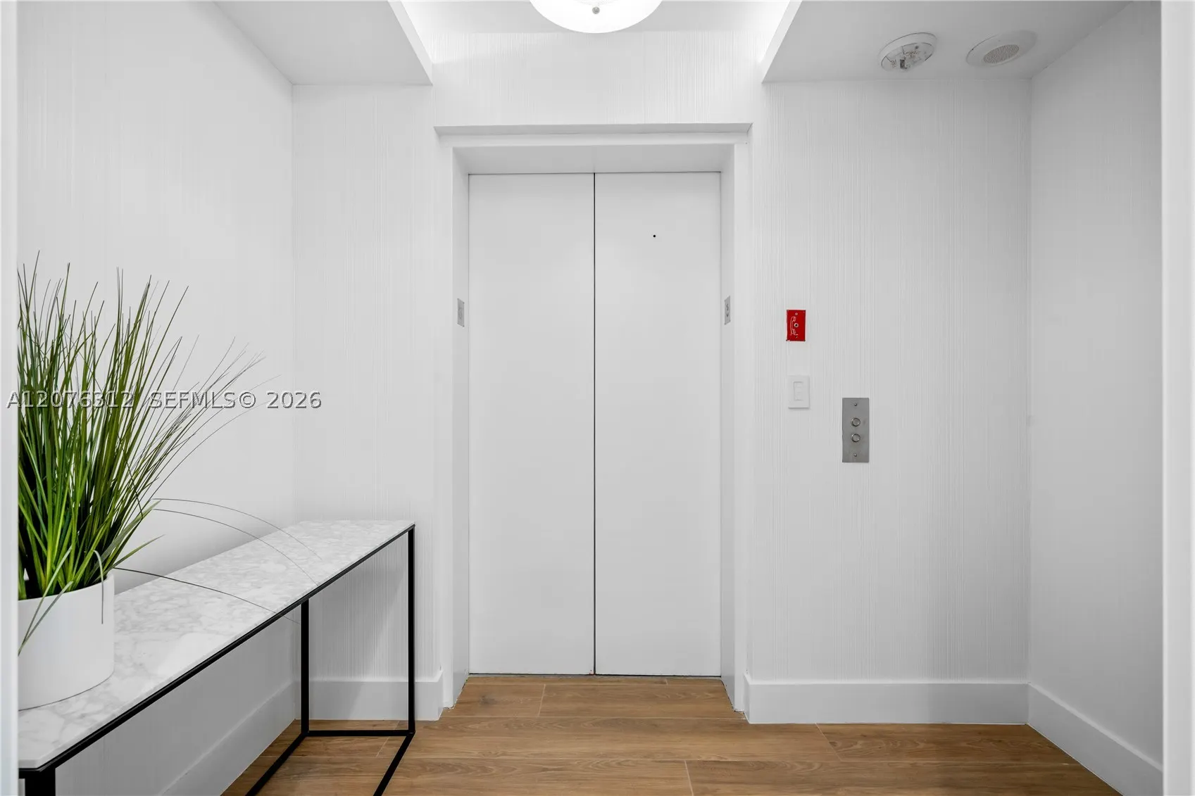 9999 Collins Ave #3F