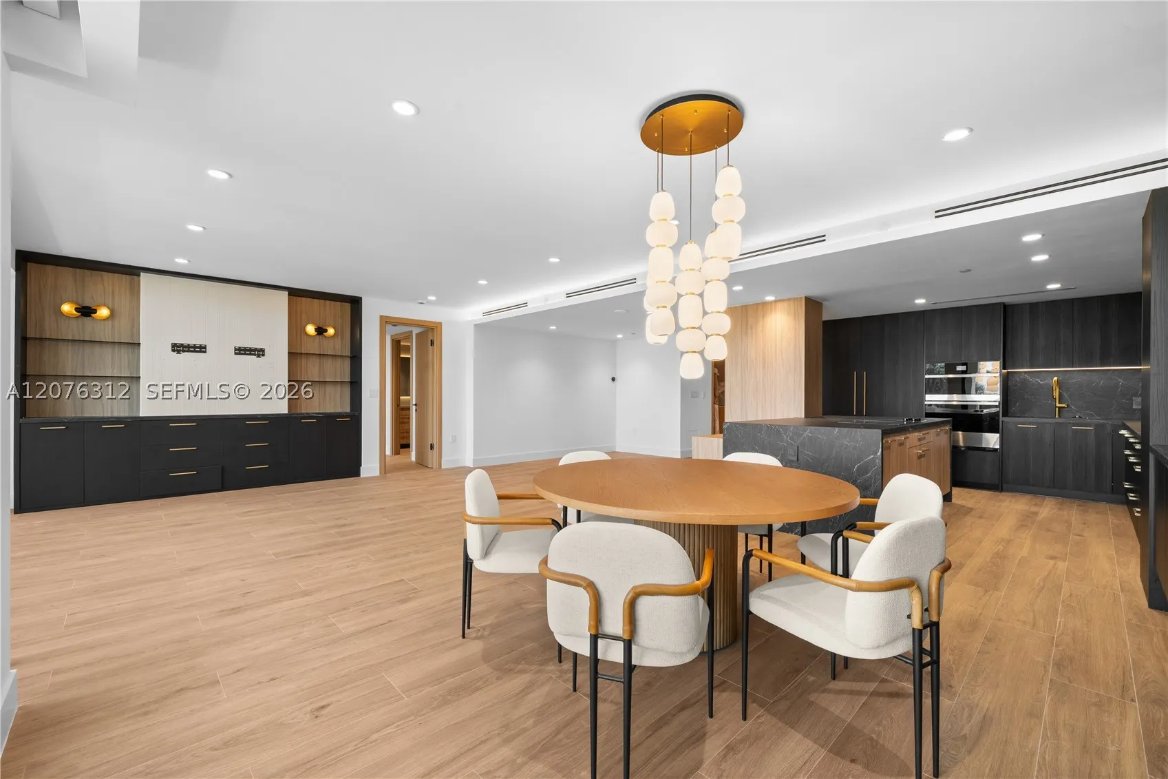 9999 Collins Ave #3F