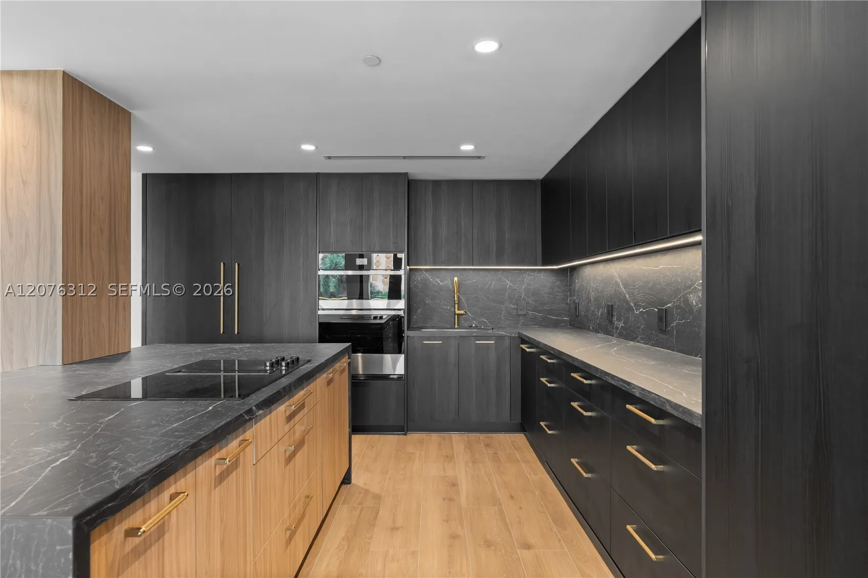 9999 Collins Ave #3F