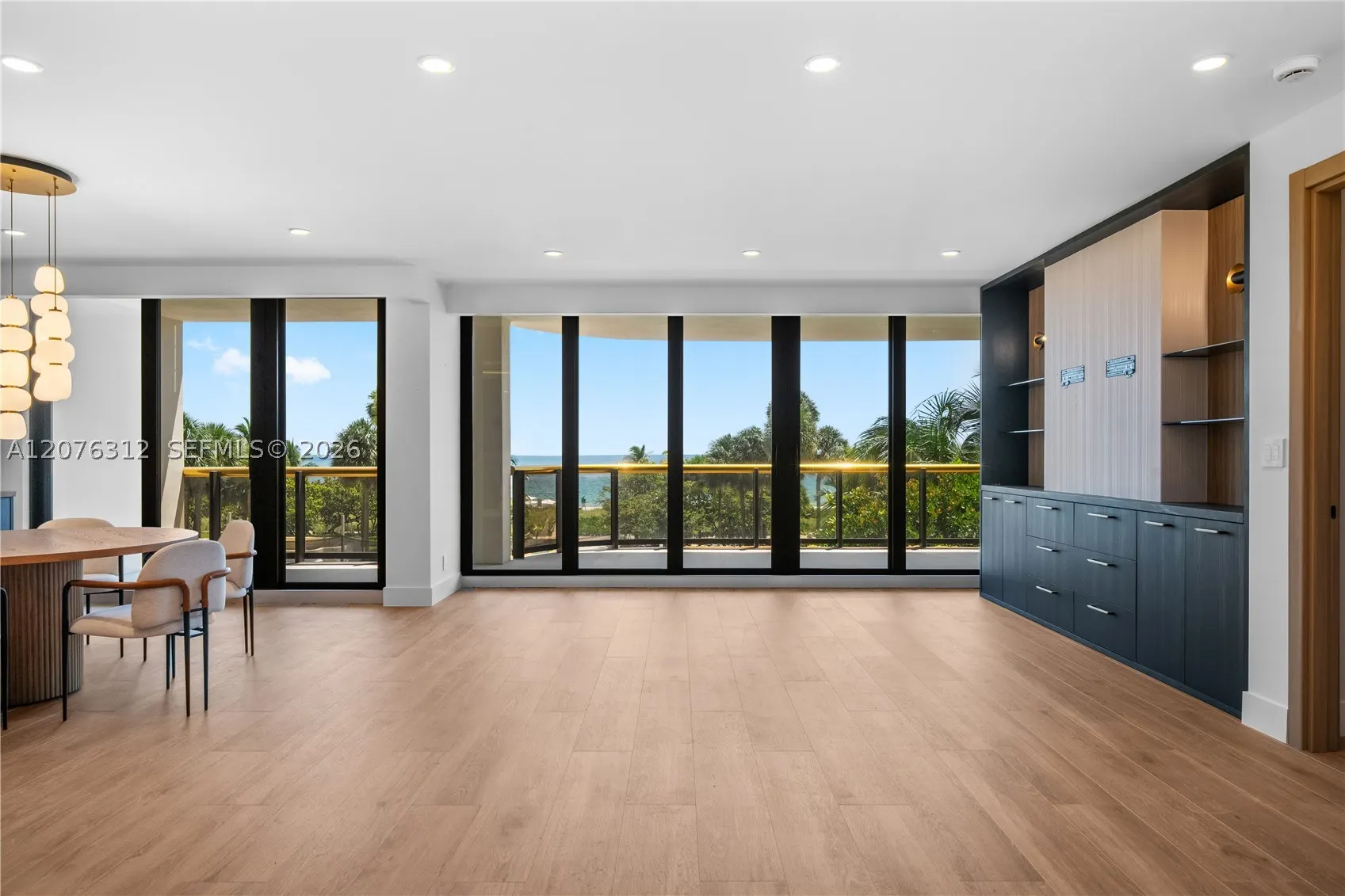 9999 Collins Ave #3F