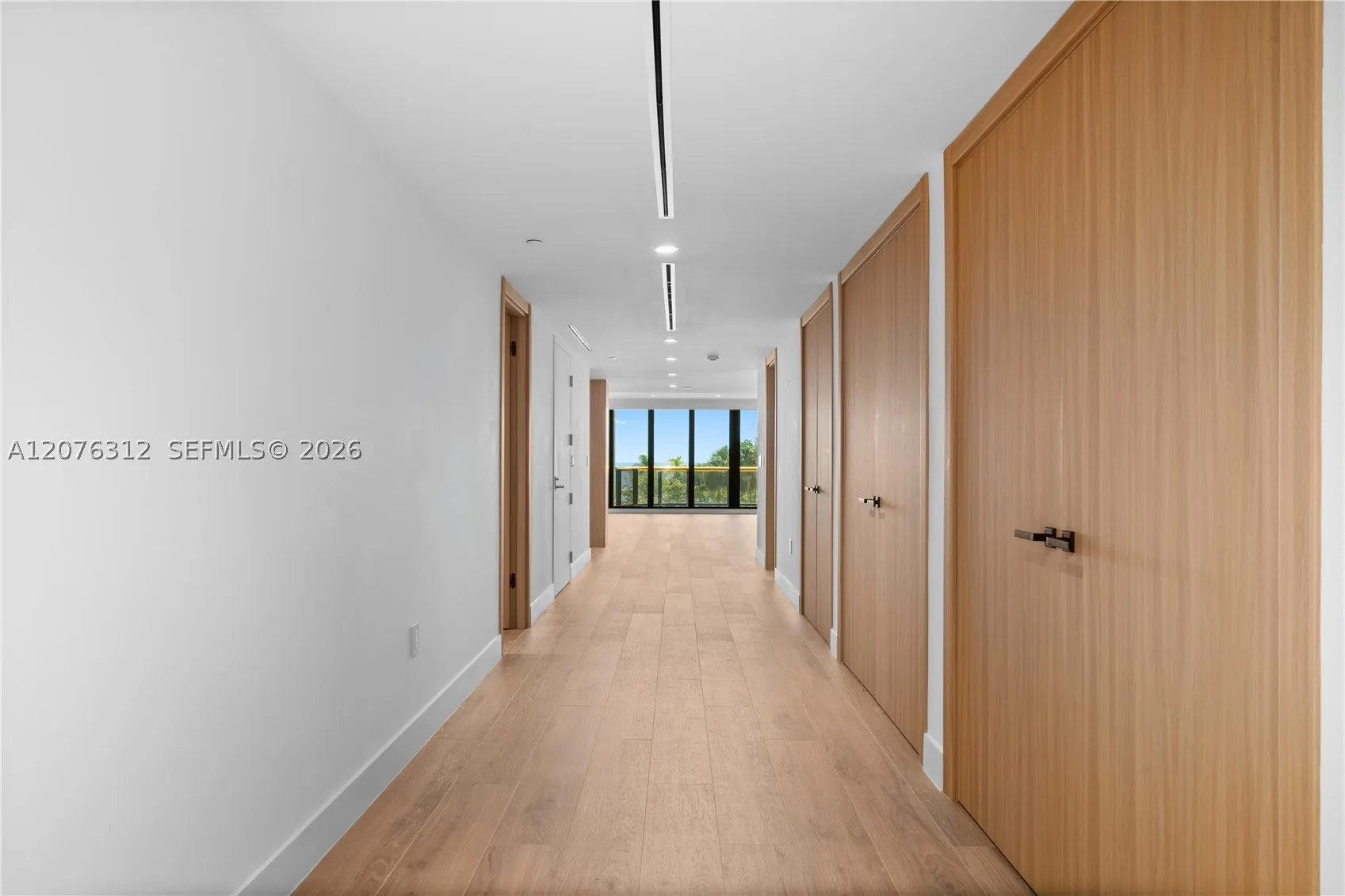 9999 Collins Ave #3F