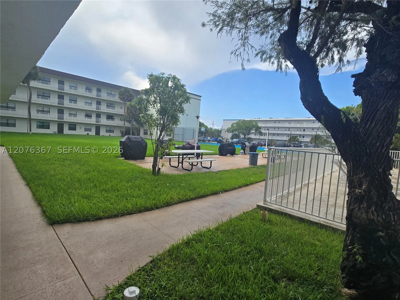 500 NE 2nd St #417