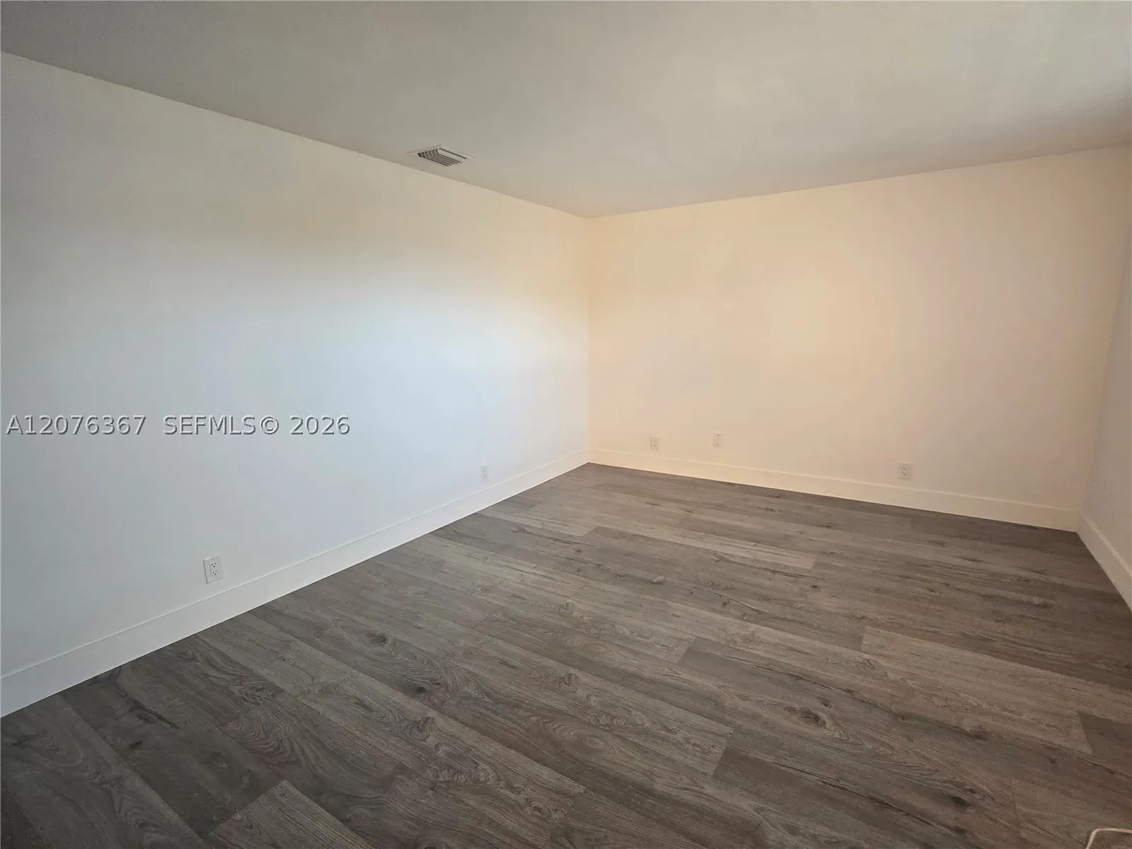 500 NE 2nd St #417