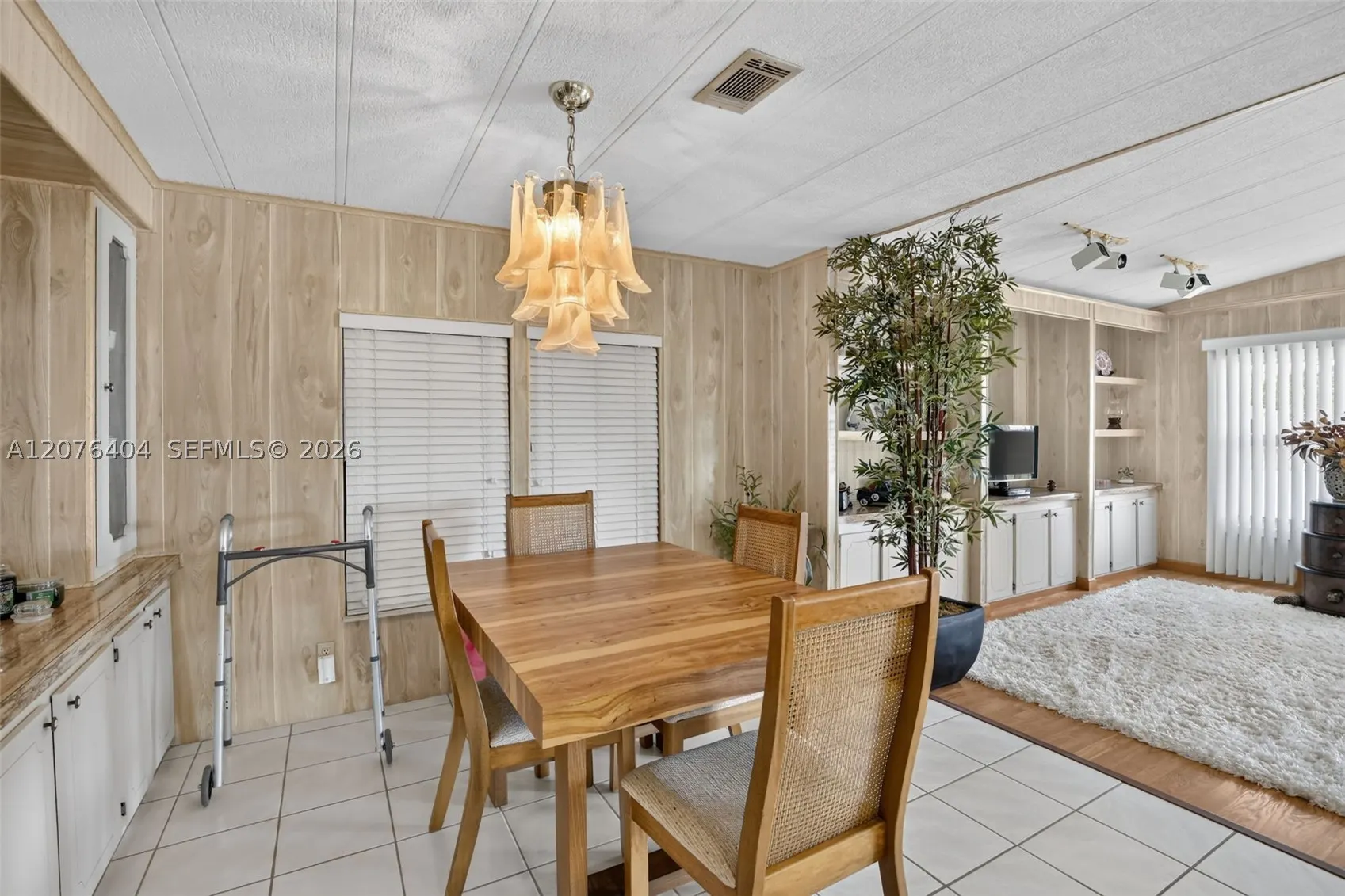 5211 SW 29th Ter