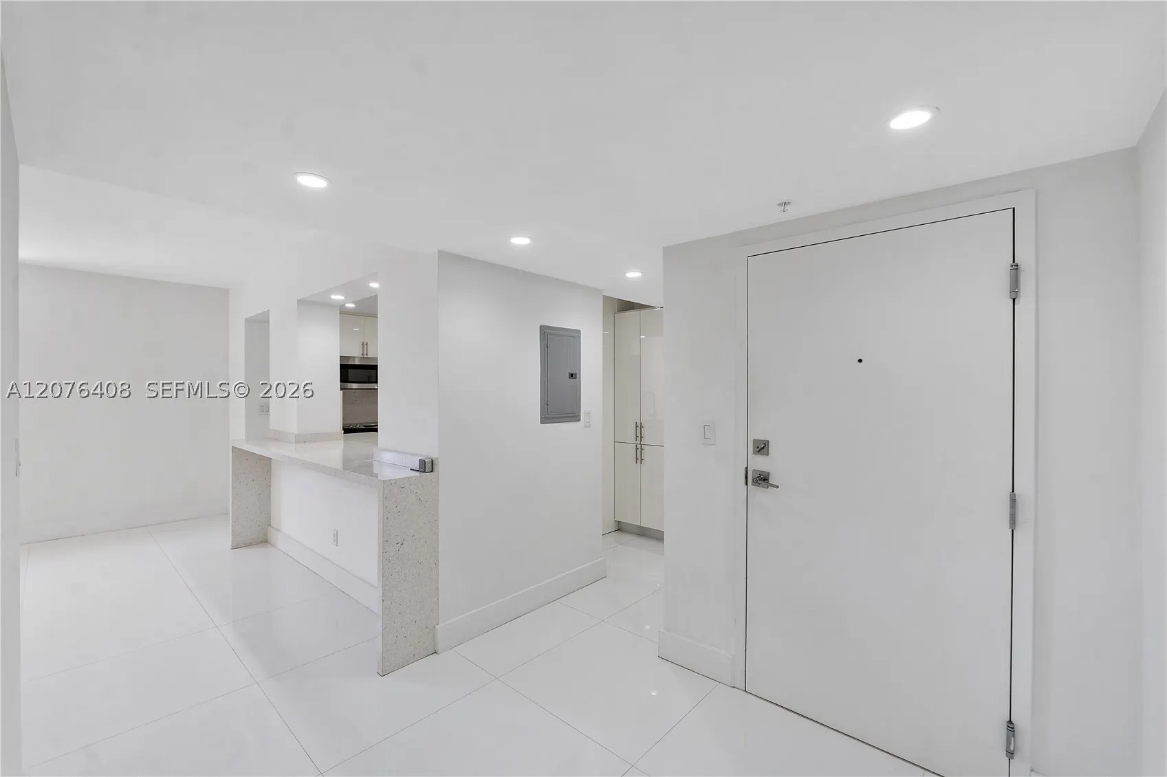 90 Edgewater Dr #104