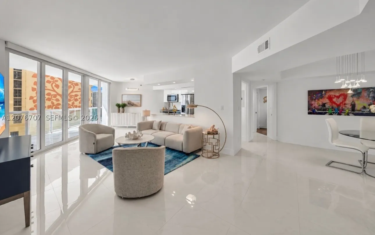 16425 Collins Ave #712
