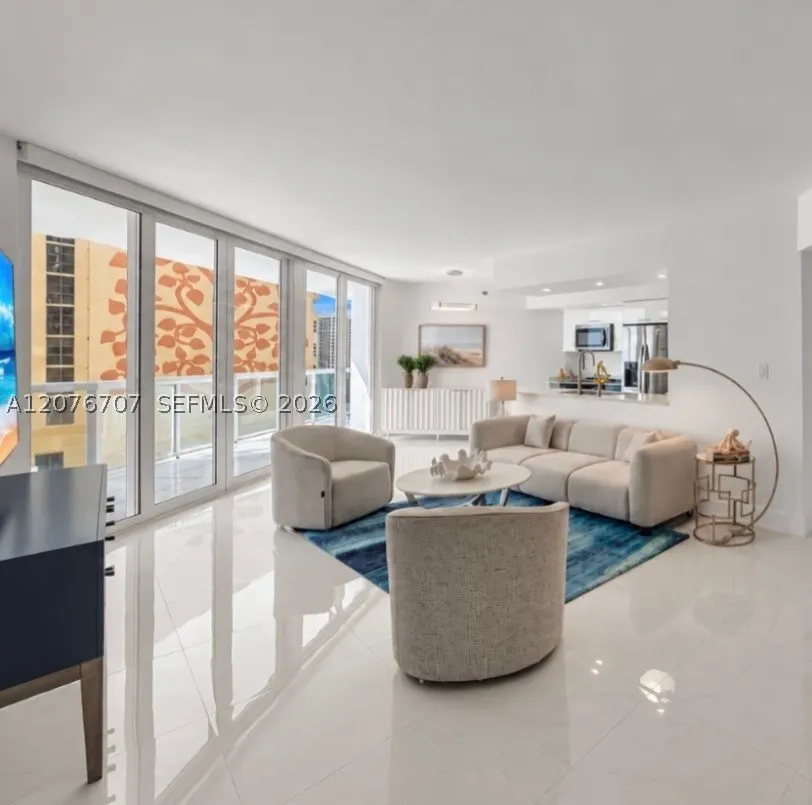 16425 Collins Ave #712