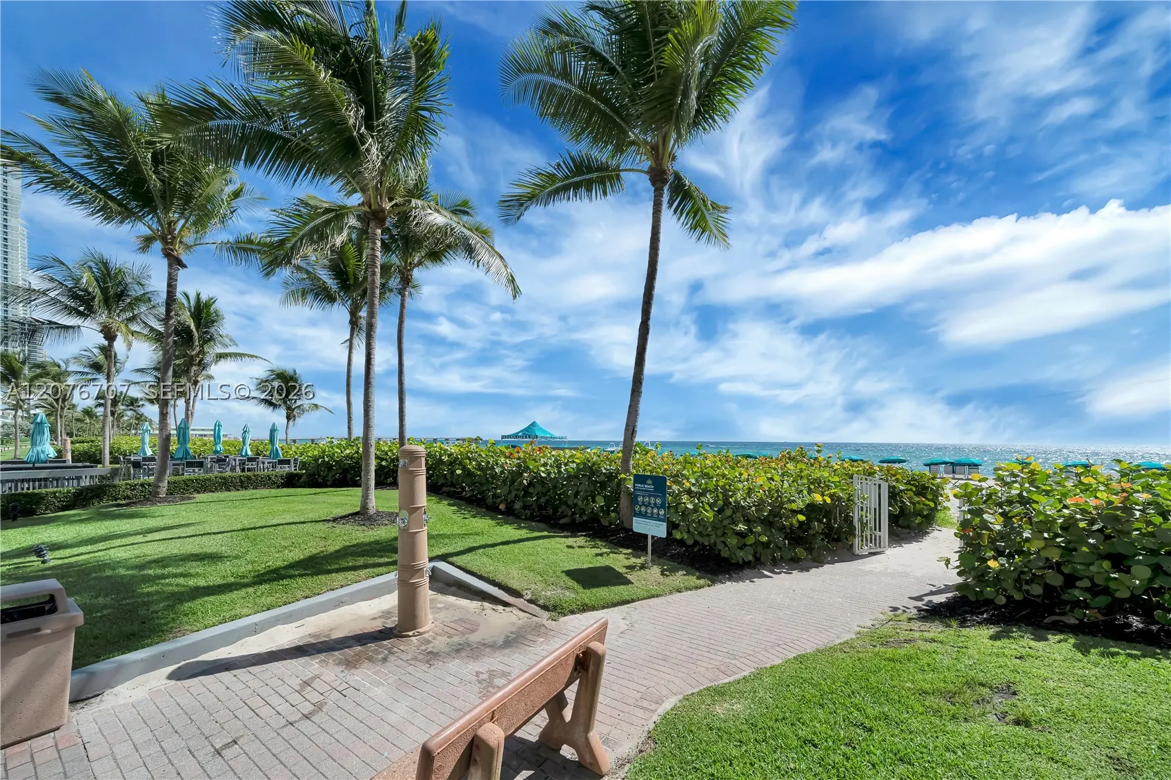 16425 Collins Ave #712