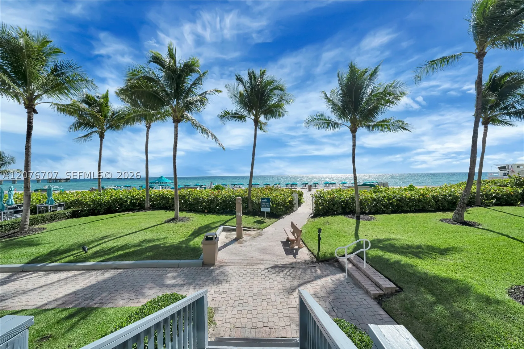 16425 Collins Ave #712