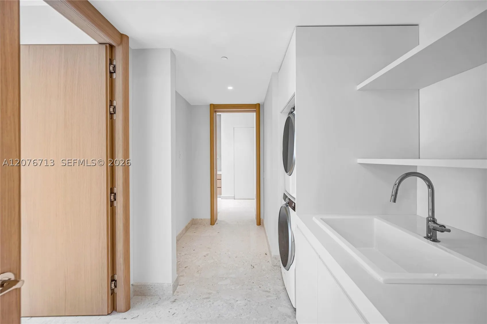 9165 Collins Ave #701