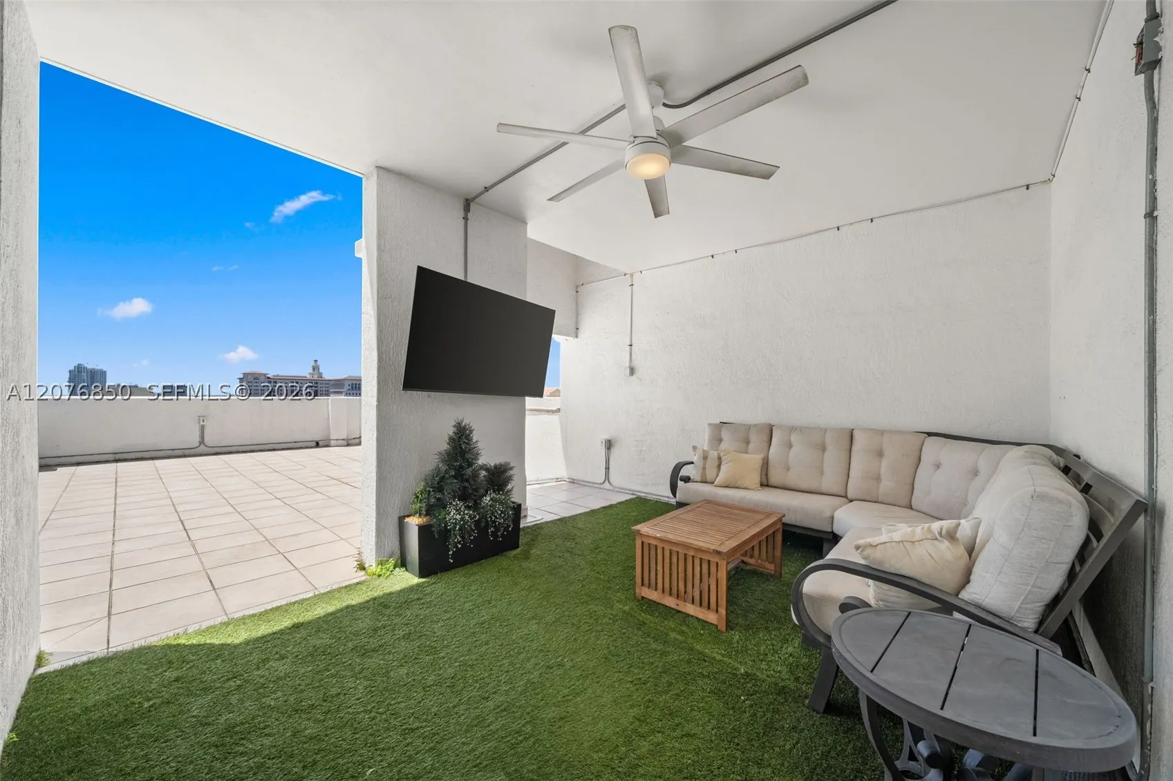 10 Aragon Ave #1602