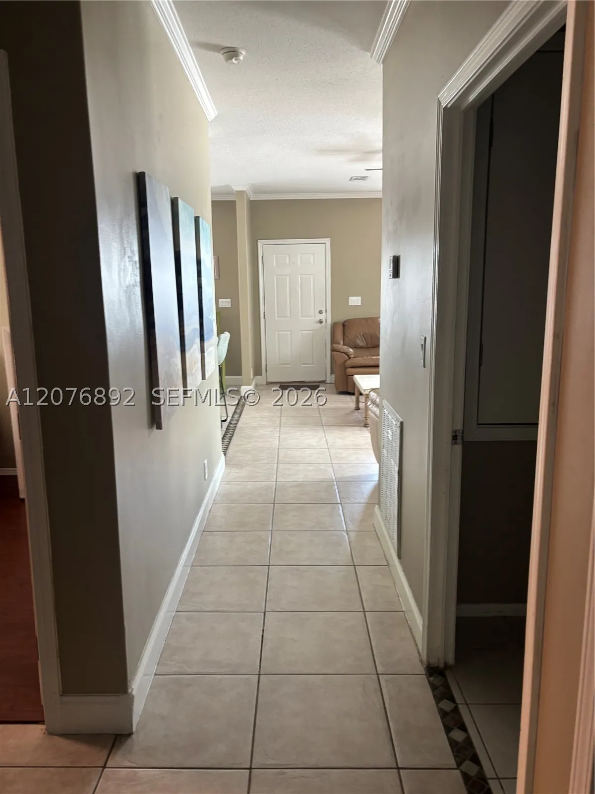 210 W W 2nd Ct. #210