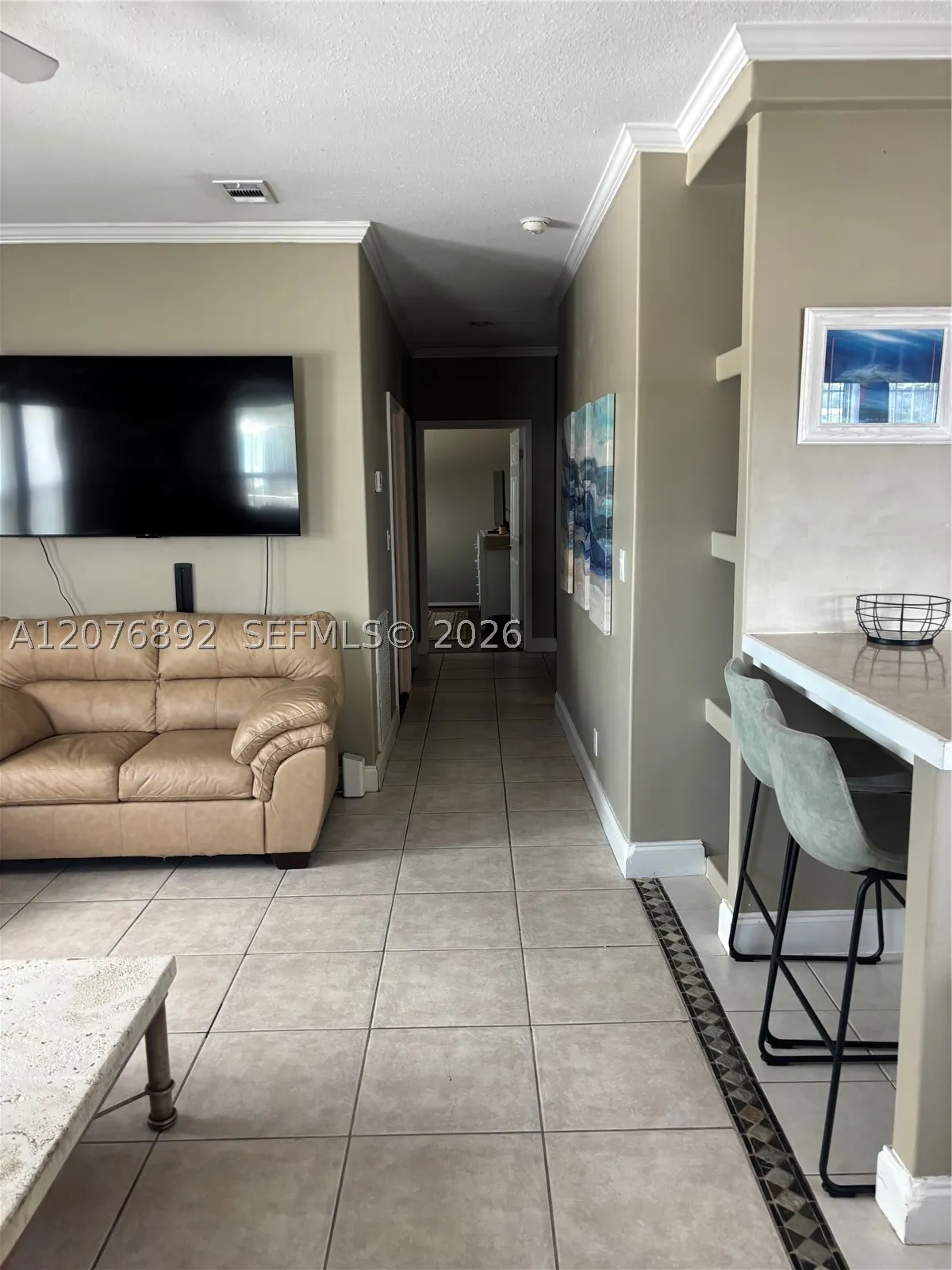 210 W W 2nd Ct. #210