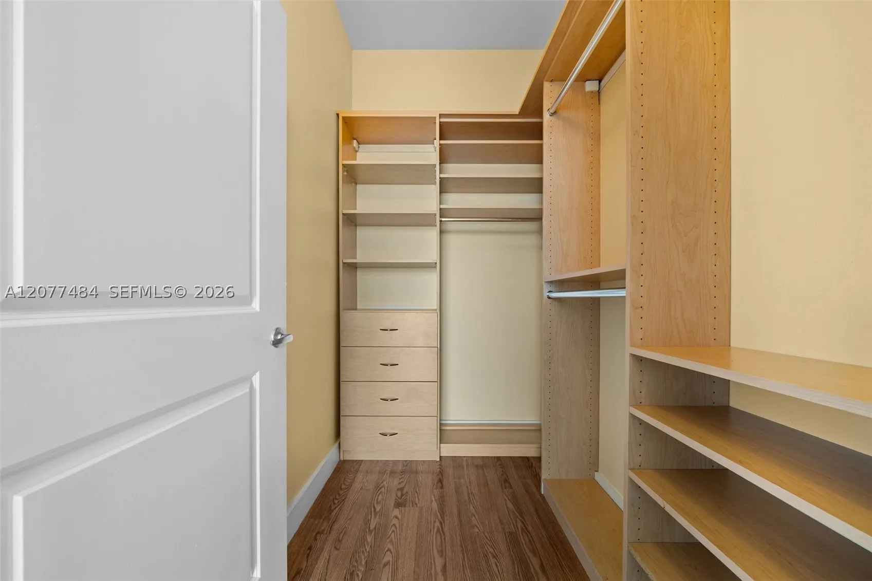 10 Aragon Ave #1601