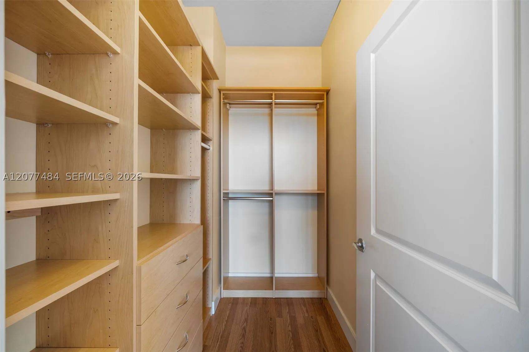 10 Aragon Ave #1601
