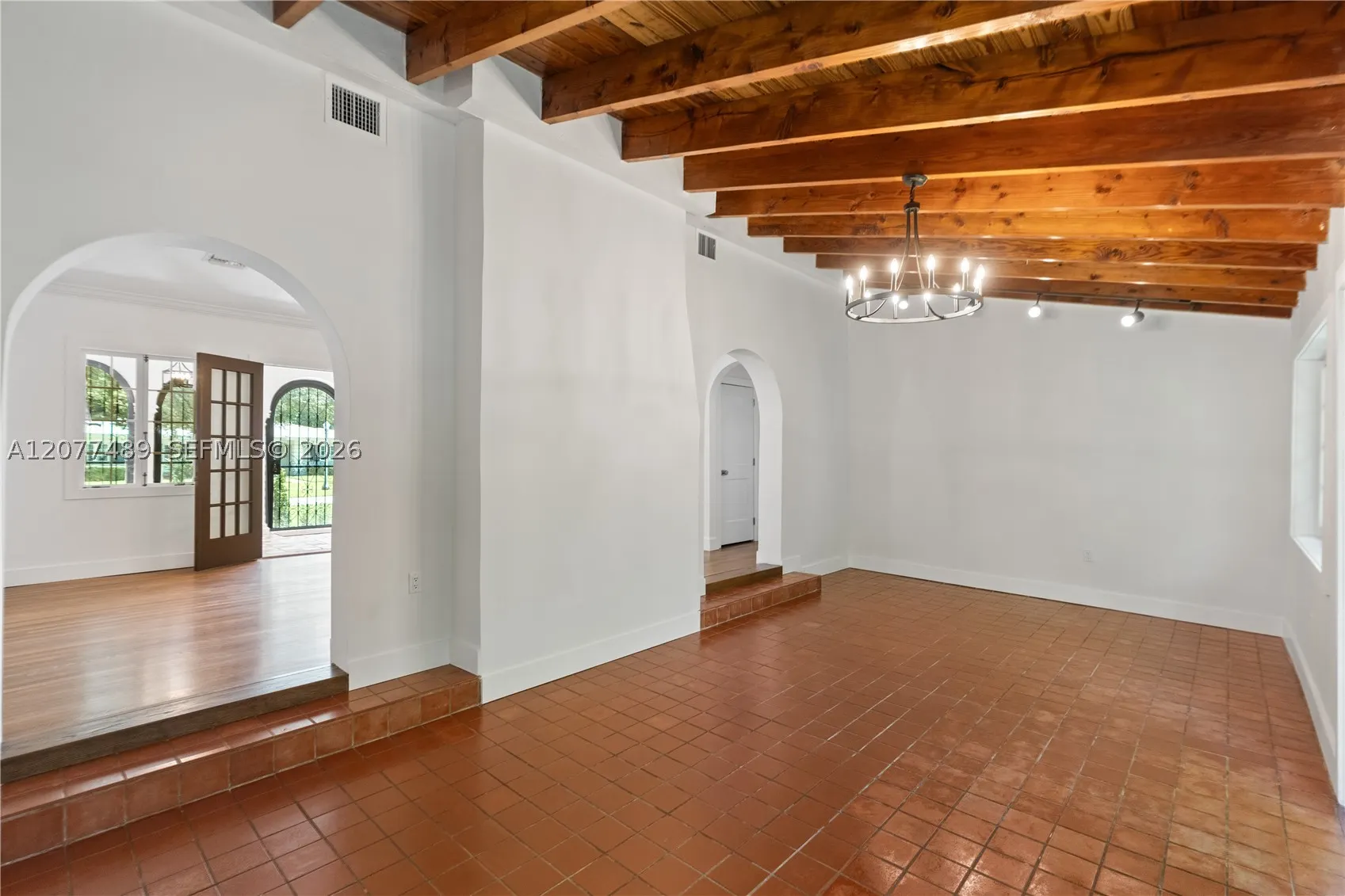 1202 Granada Blvd