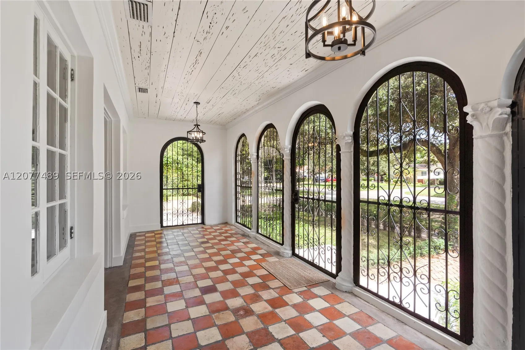 1202 Granada Blvd