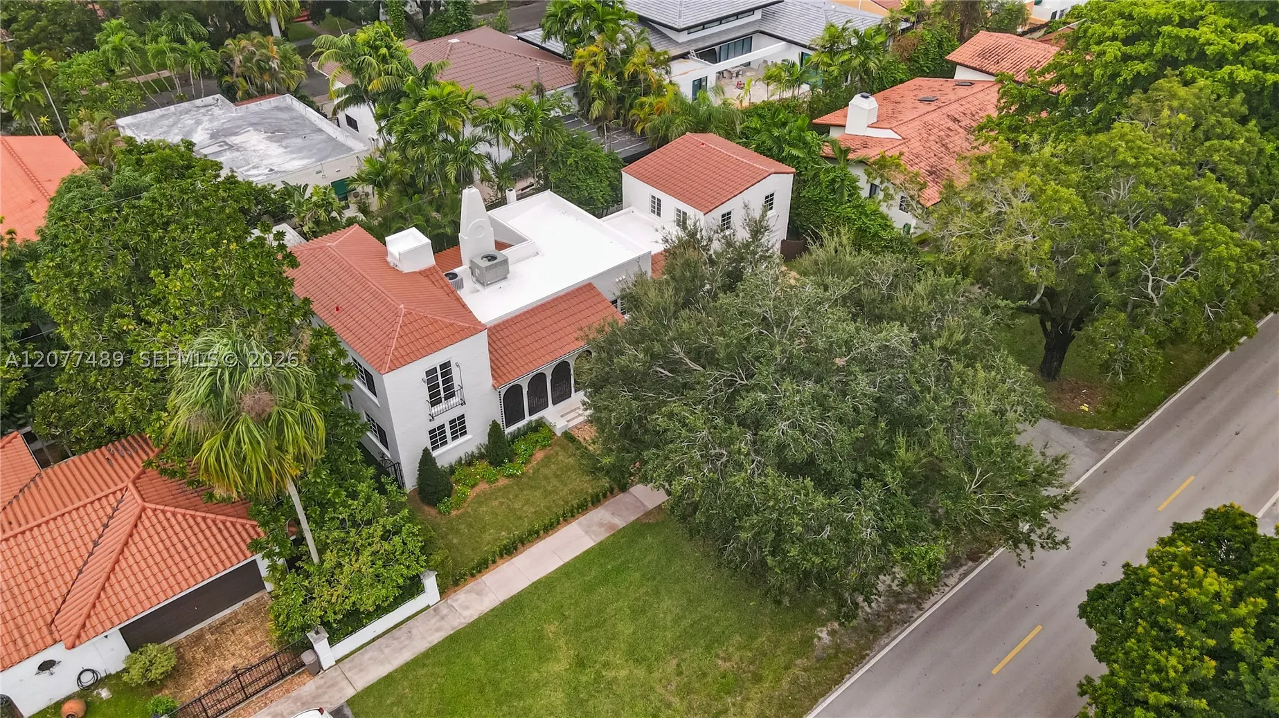 1202 Granada Blvd