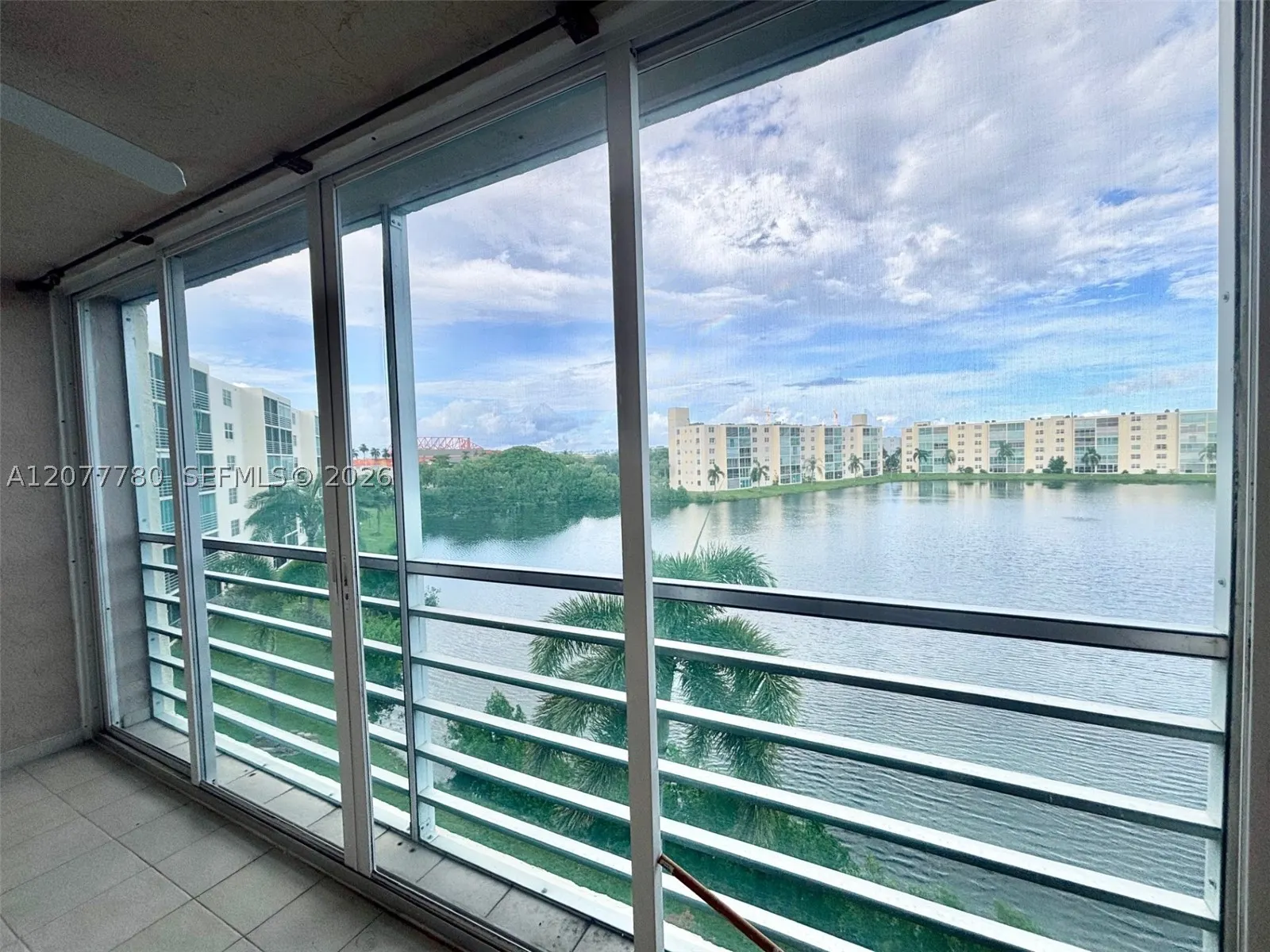 141 SE 3rd Ave #402