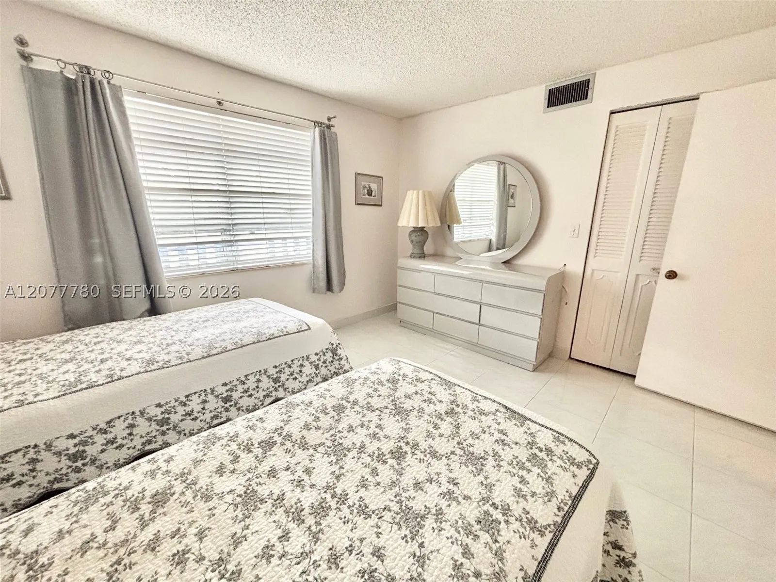141 SE 3rd Ave #402