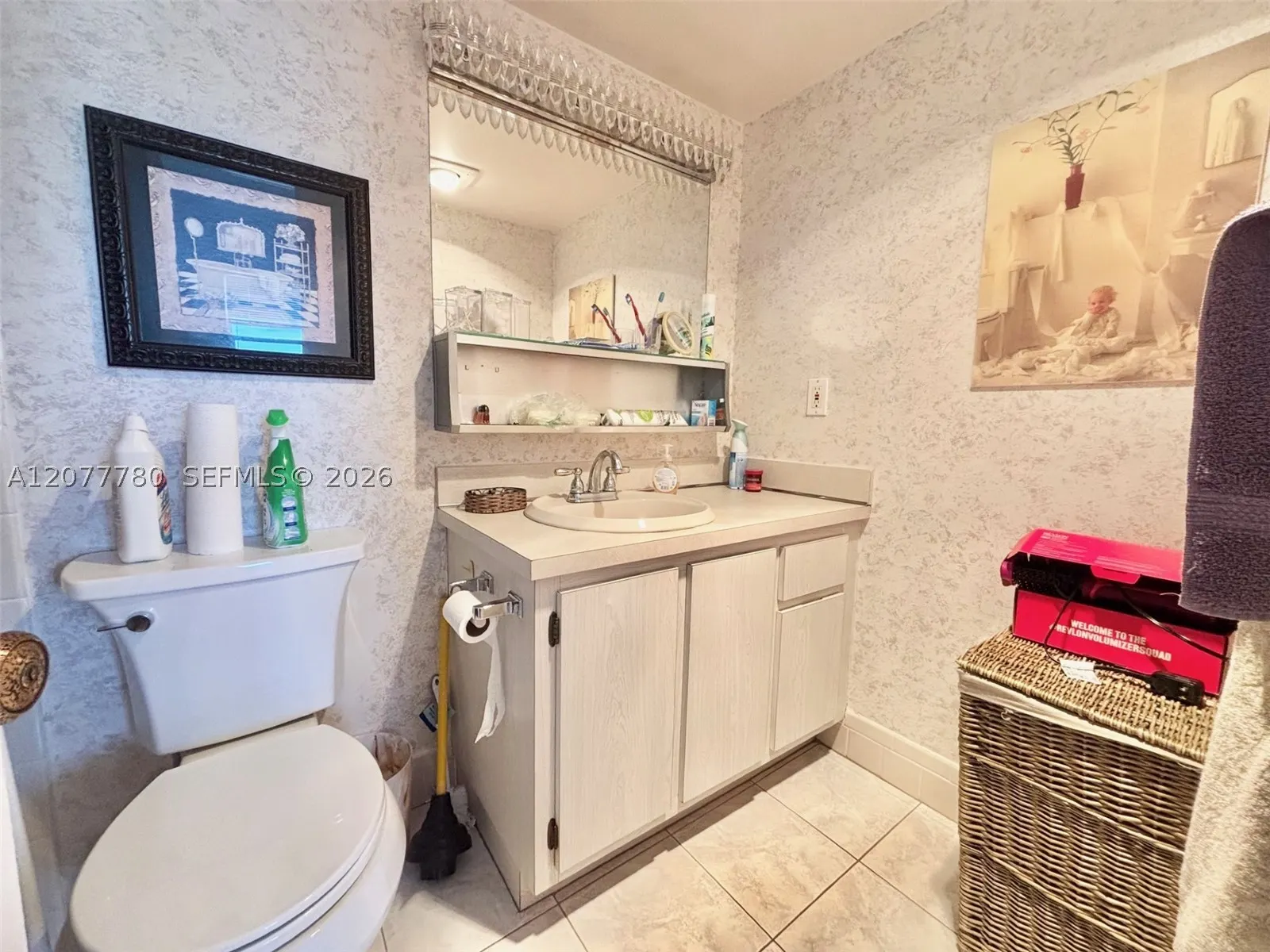 141 SE 3rd Ave #402