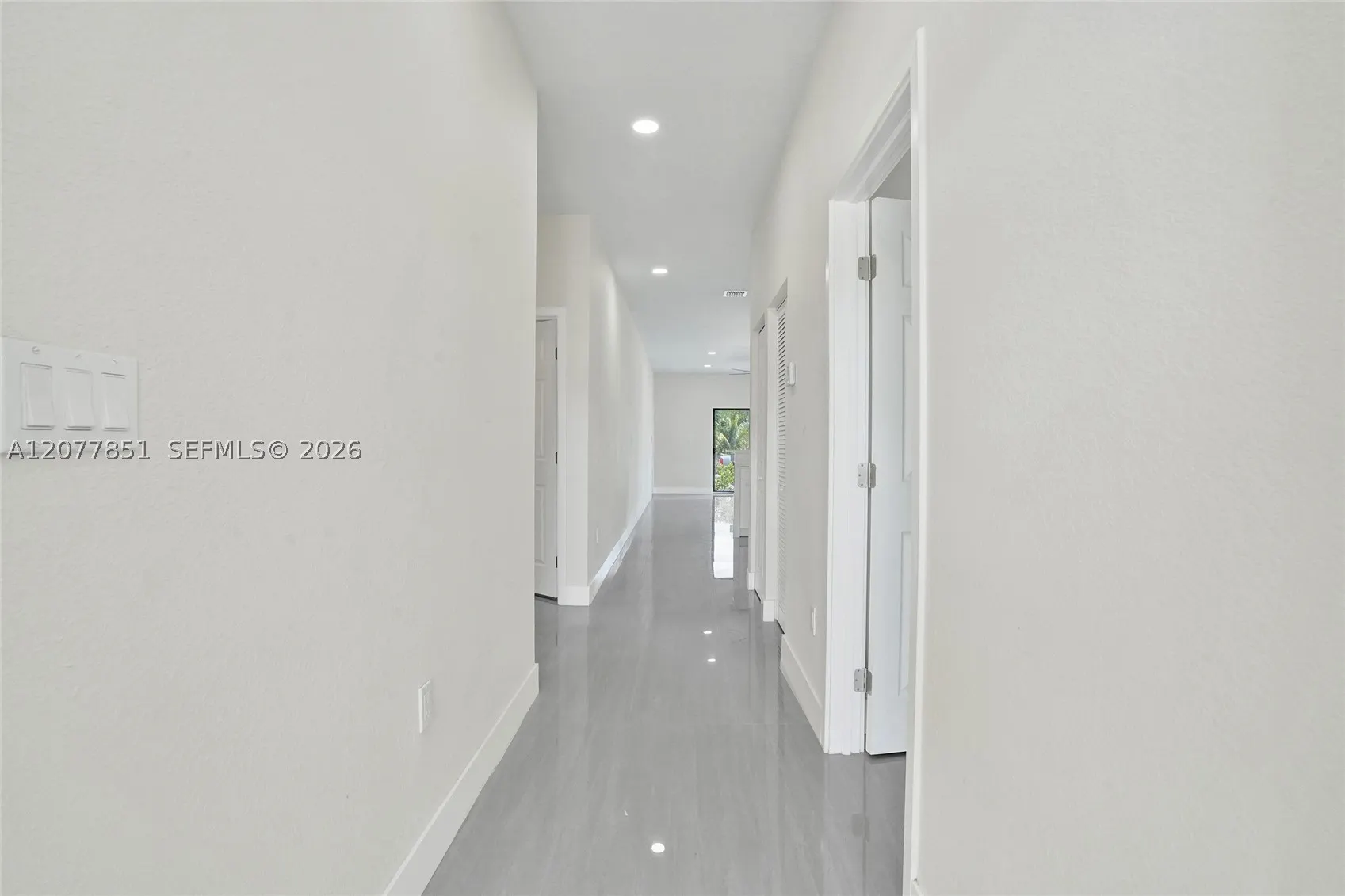 599 SW 12th Ave