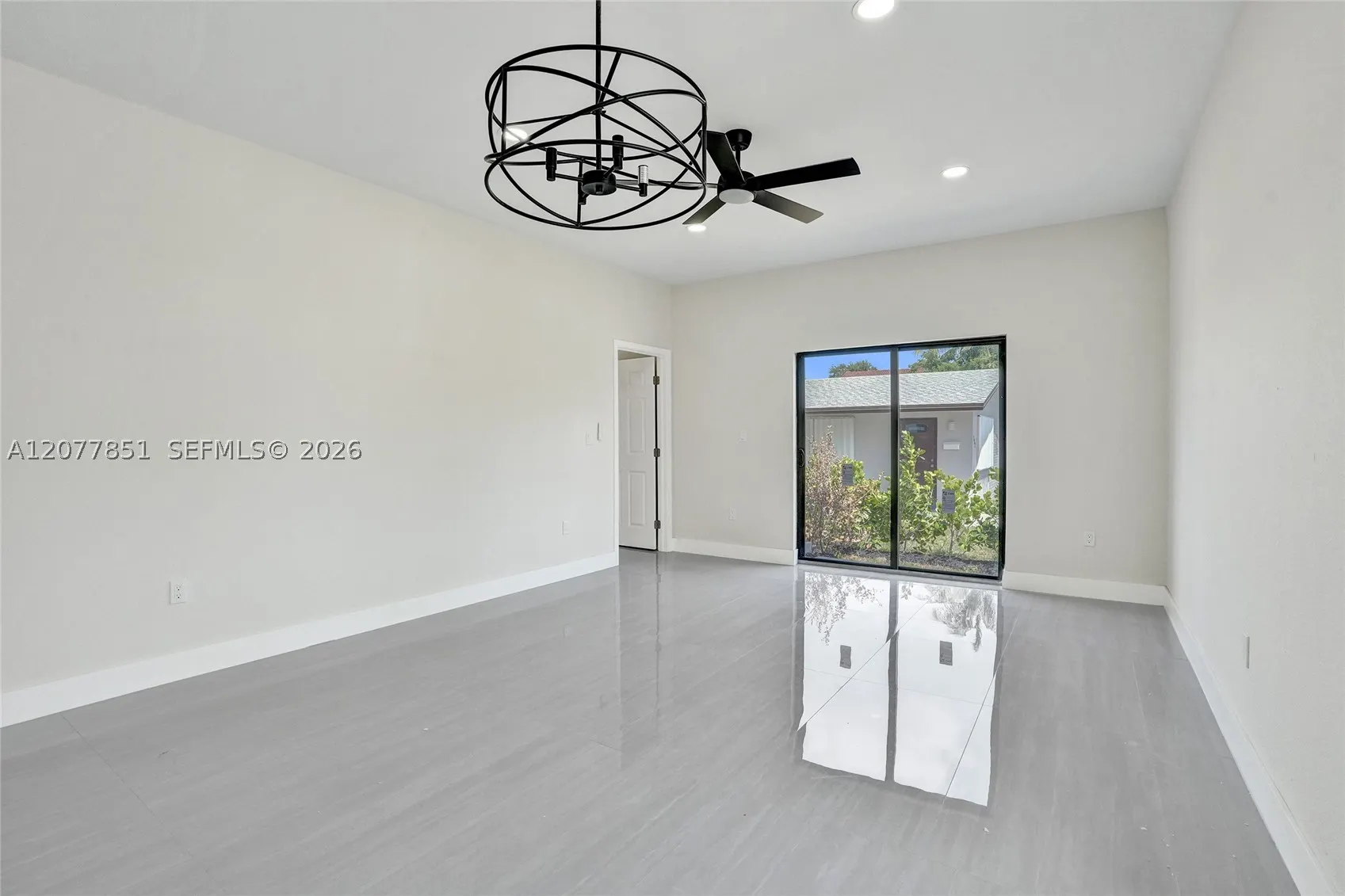 599 SW 12th Ave
