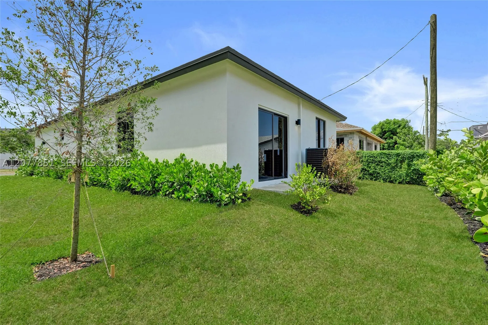 599 SW 12th Ave
