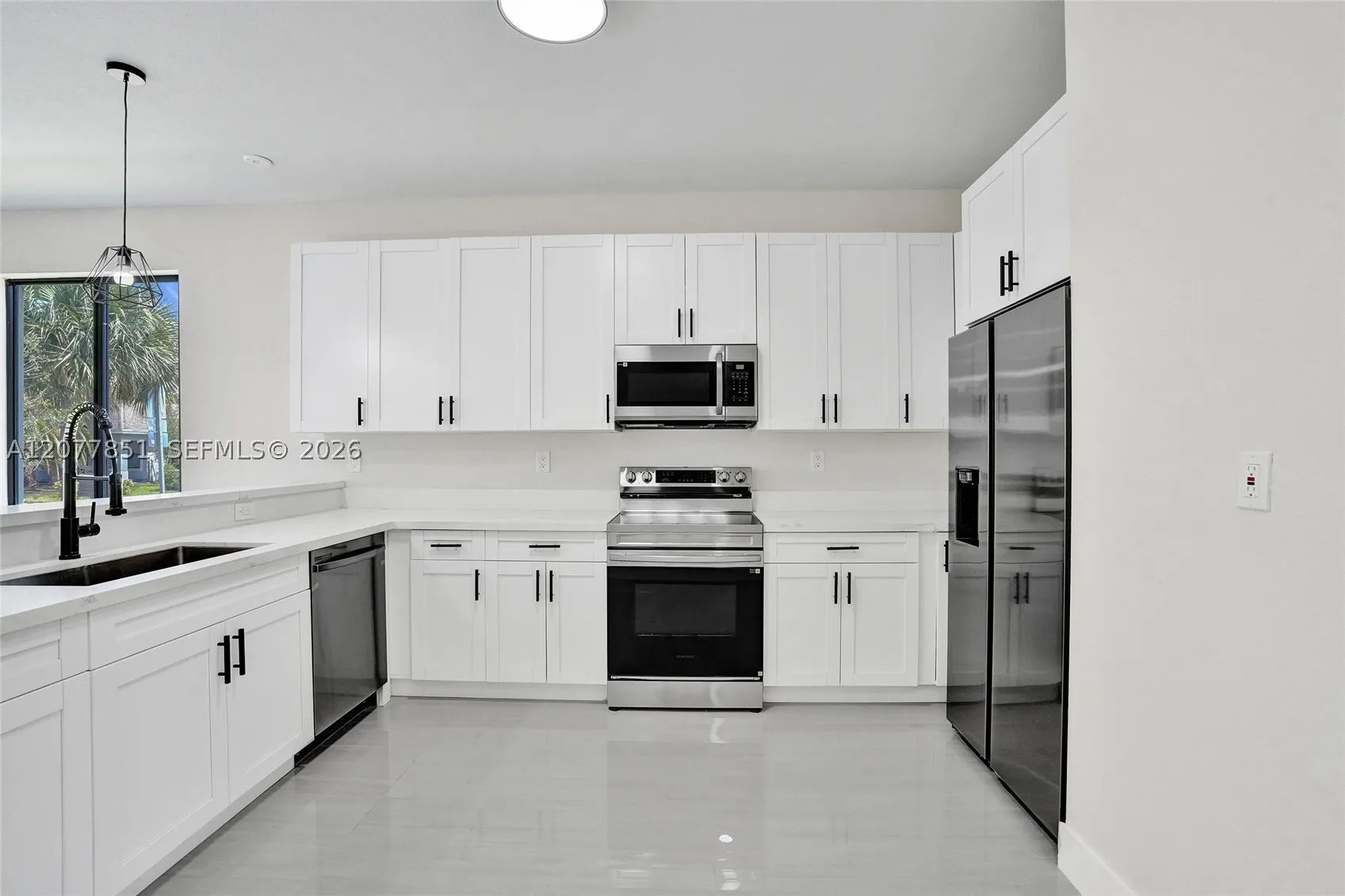 599 SW 12th Ave