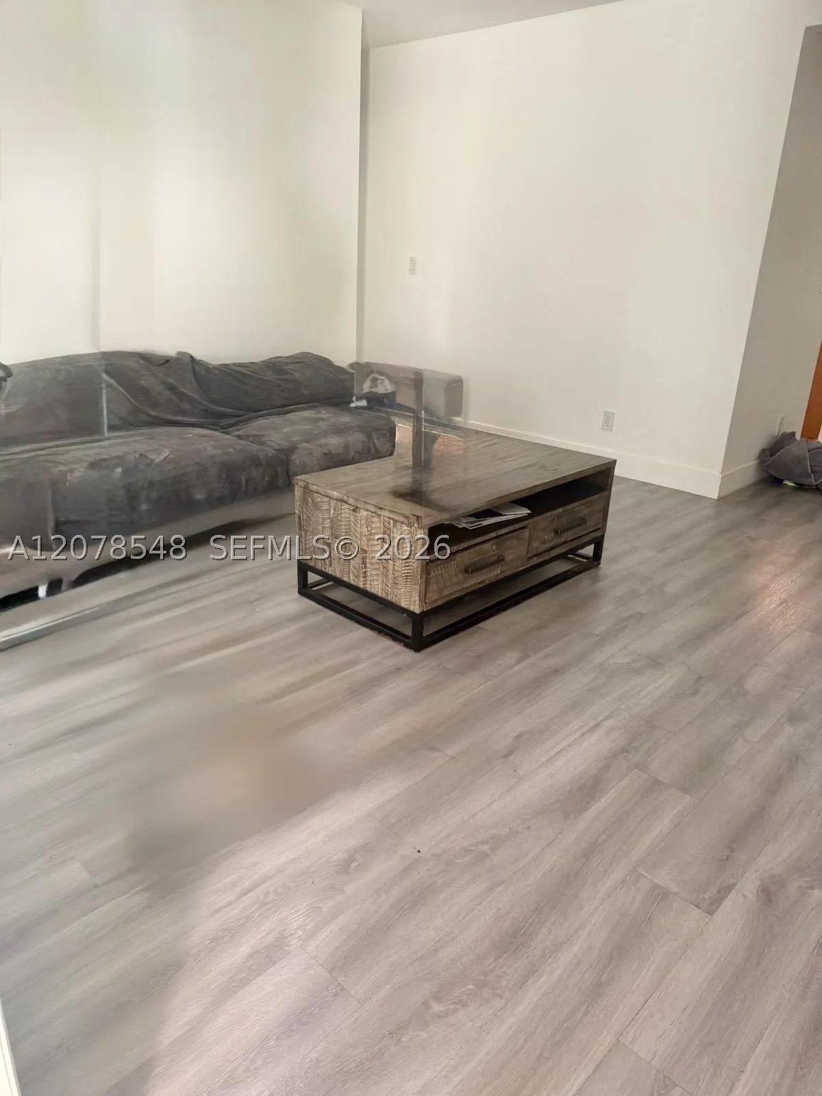 270 NE 169th St