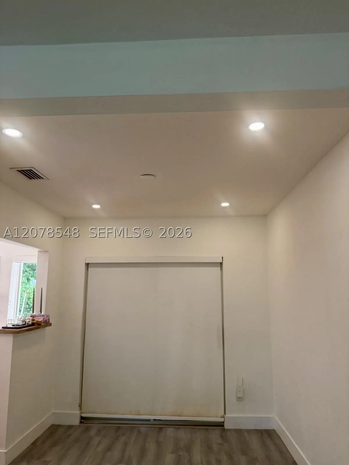 270 NE 169th St