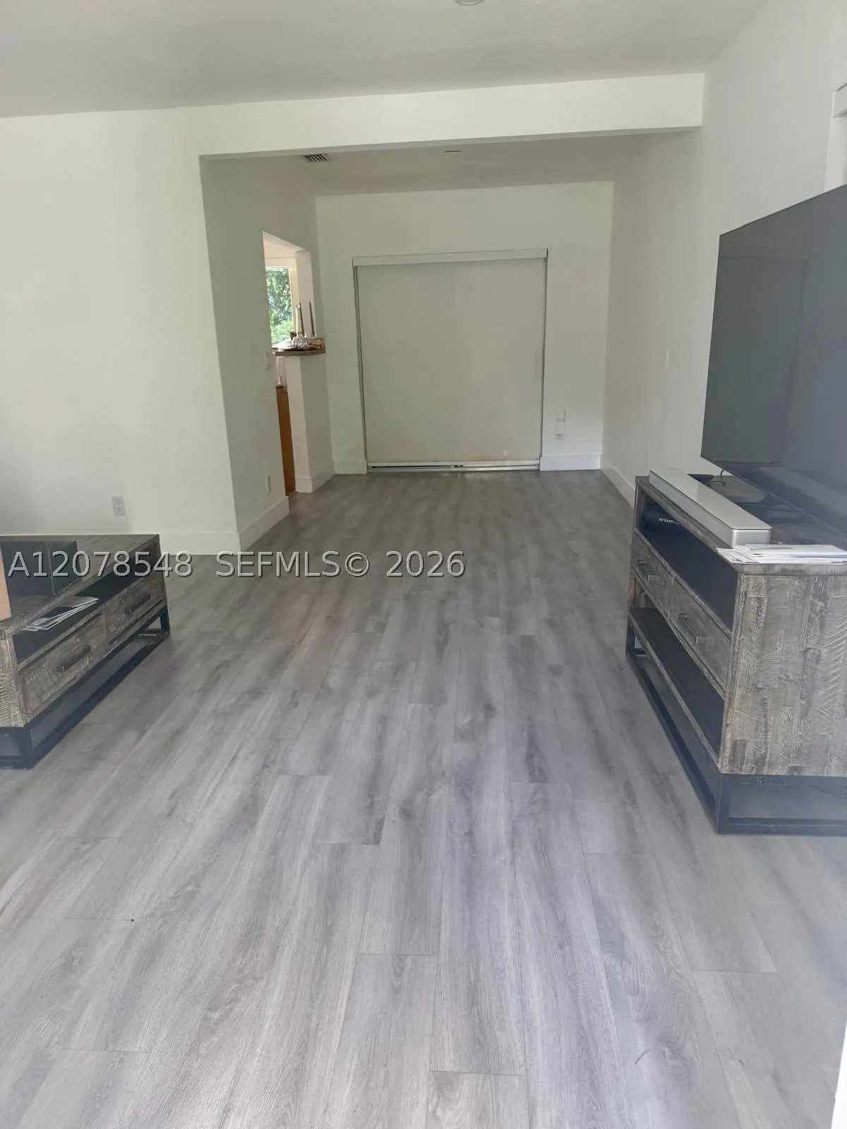 270 NE 169th St