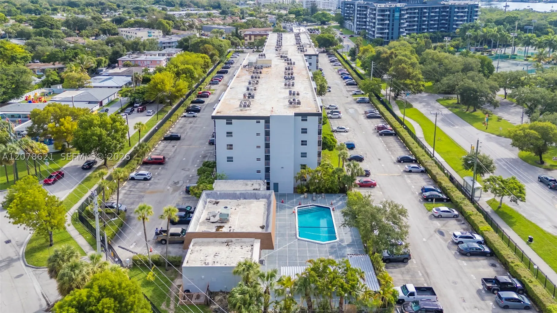 16950 W Dixie Hwy #A626