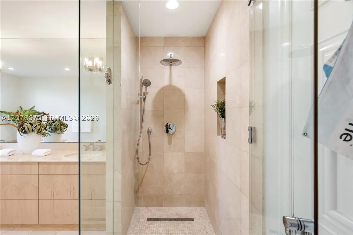 13633 Deering Bay Dr #256