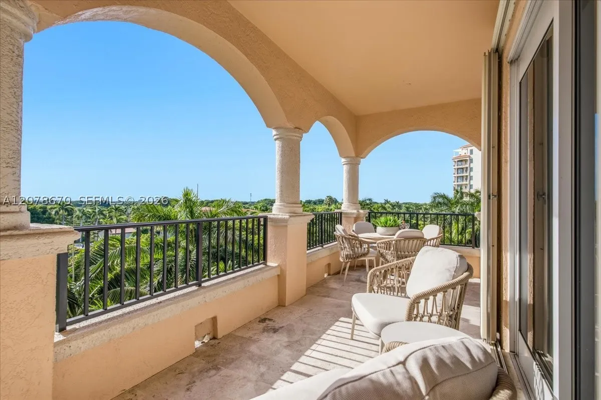 13633 Deering Bay Dr #256
