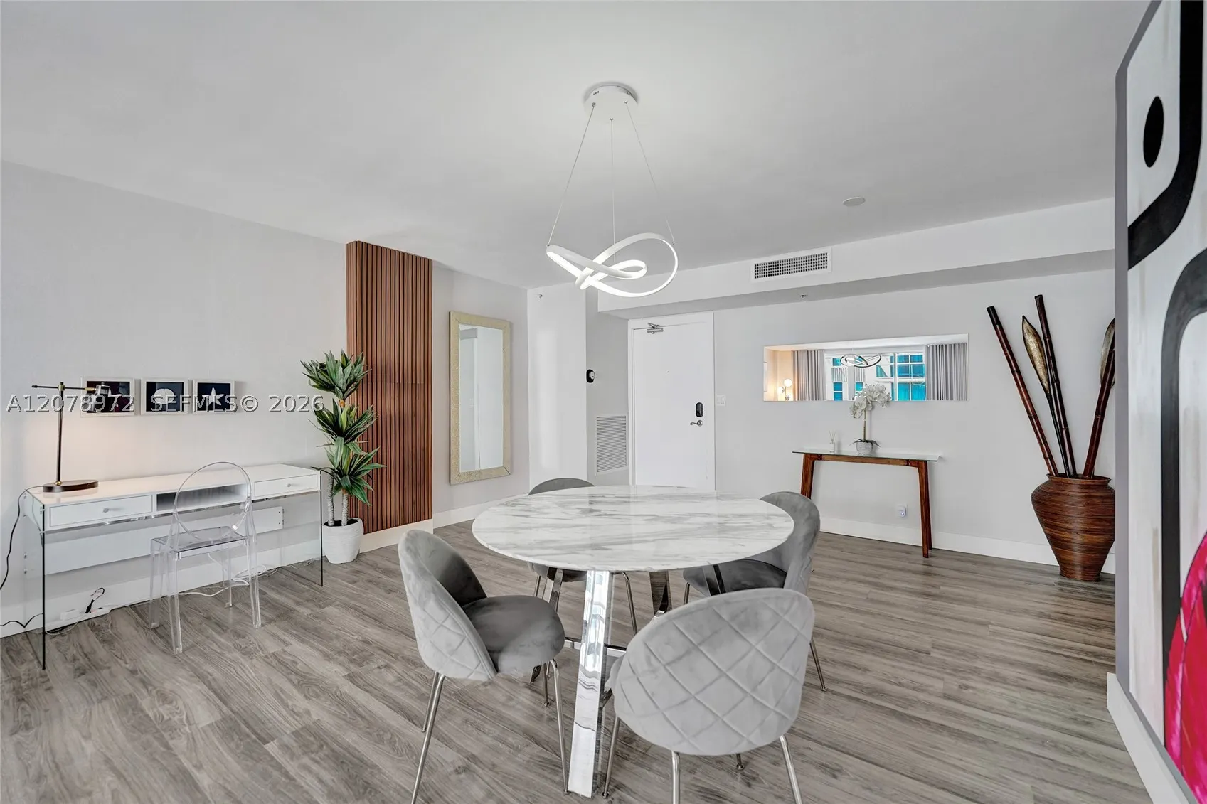 9195 Collins Ave #1109